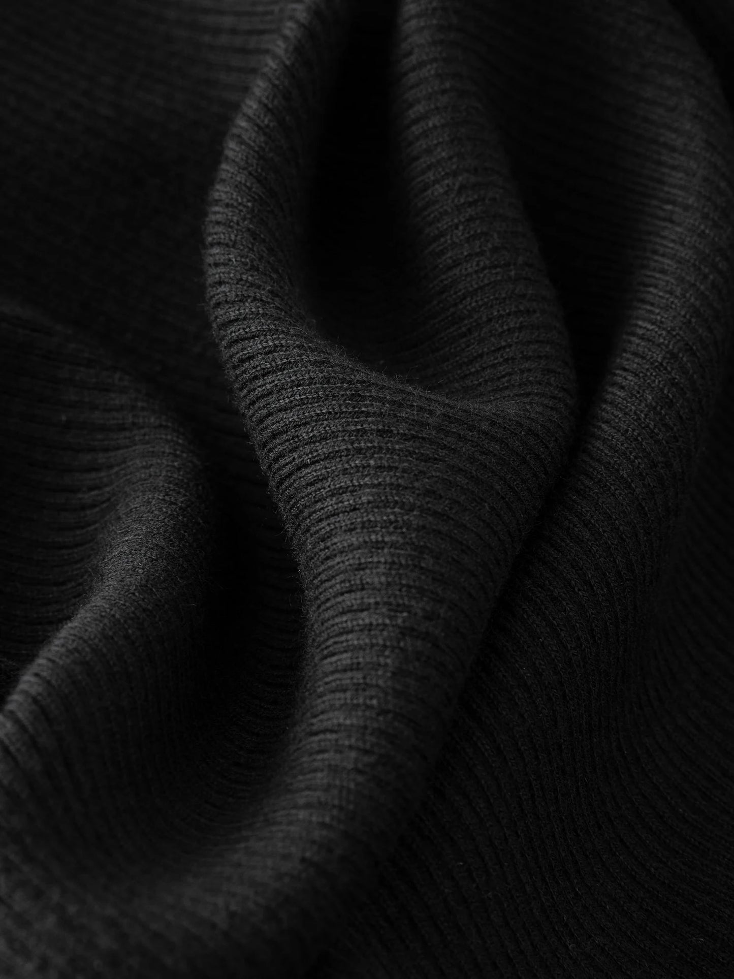 FSLE Office Lady Black Semi High Neck Long Sleeved Base Knitted Dress for Women's Autumn and Winter 2024 New Dress 24FS14387