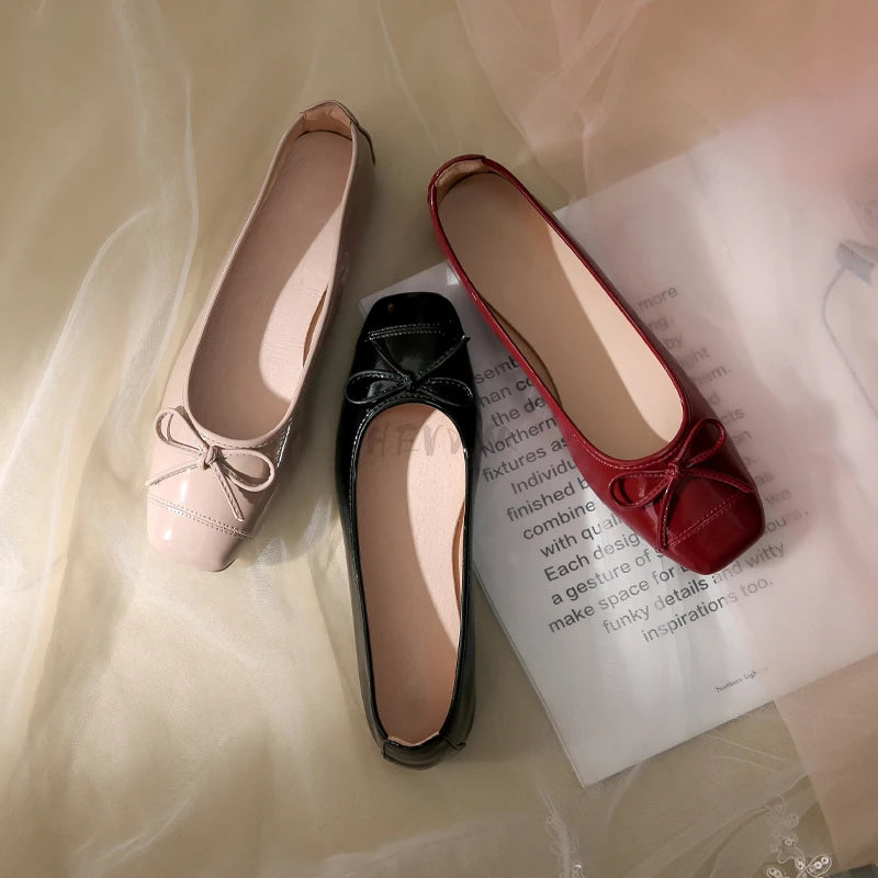 Retro Bowknot Patent Leather Women's Ballet Flats Shoes Autumn Slip on Flat Casual Shoes Round Toe Thick Heels Wine Red Loafer