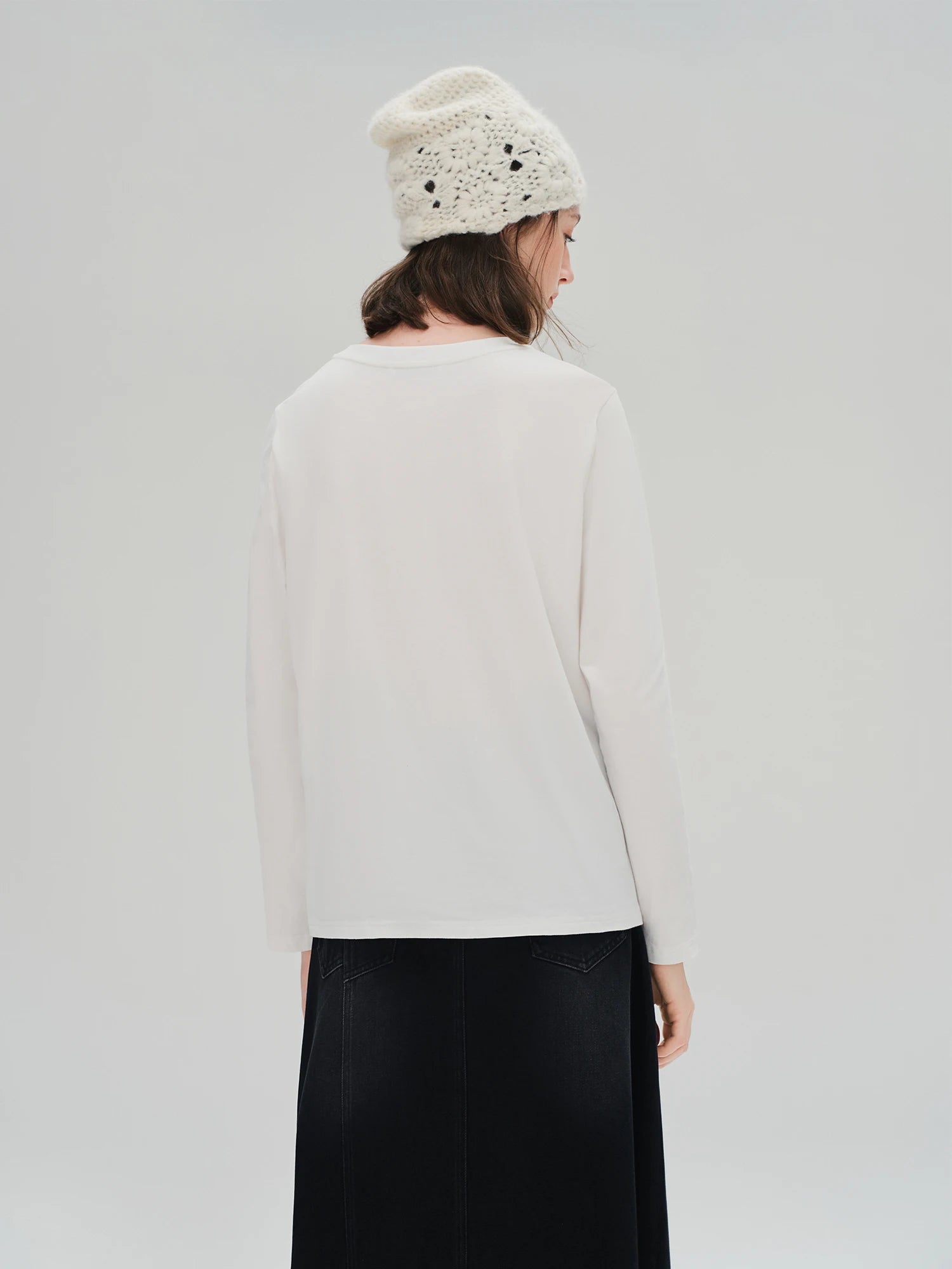 Plus Size Casual Urban Letter Print Long-sleeved T-shirt Women White Round Neck All-match Basics Slimming Top