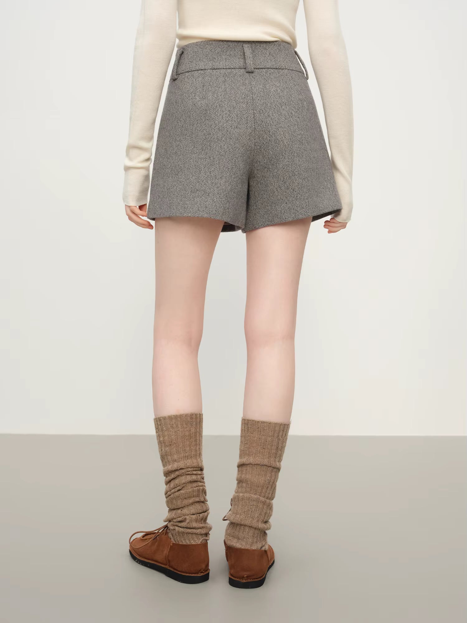 Retro Wide Waistband Shorts with Decorative Pocket