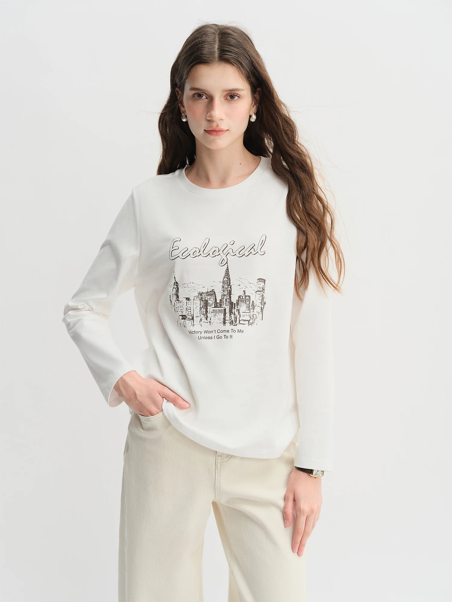 Plus Size Casual Urban Letter Print Long-sleeved T-shirt Women White Round Neck All-match Basics Slimming Top