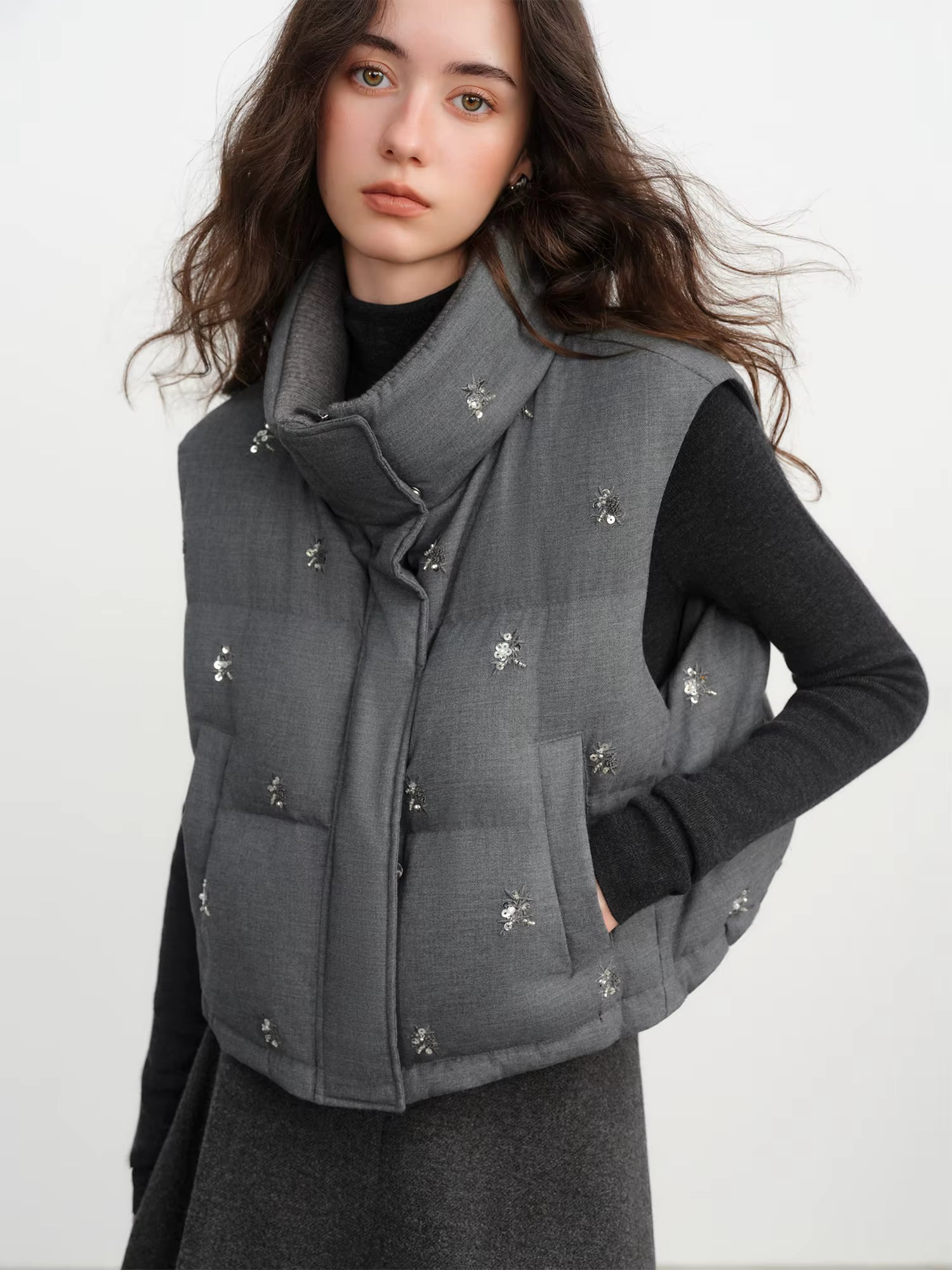 【Premium Series】Beaded Short Puffer Down Vest Women Autumn Winter Quilted Down Jacket Down Gilet Coat Outdoor Streetwear