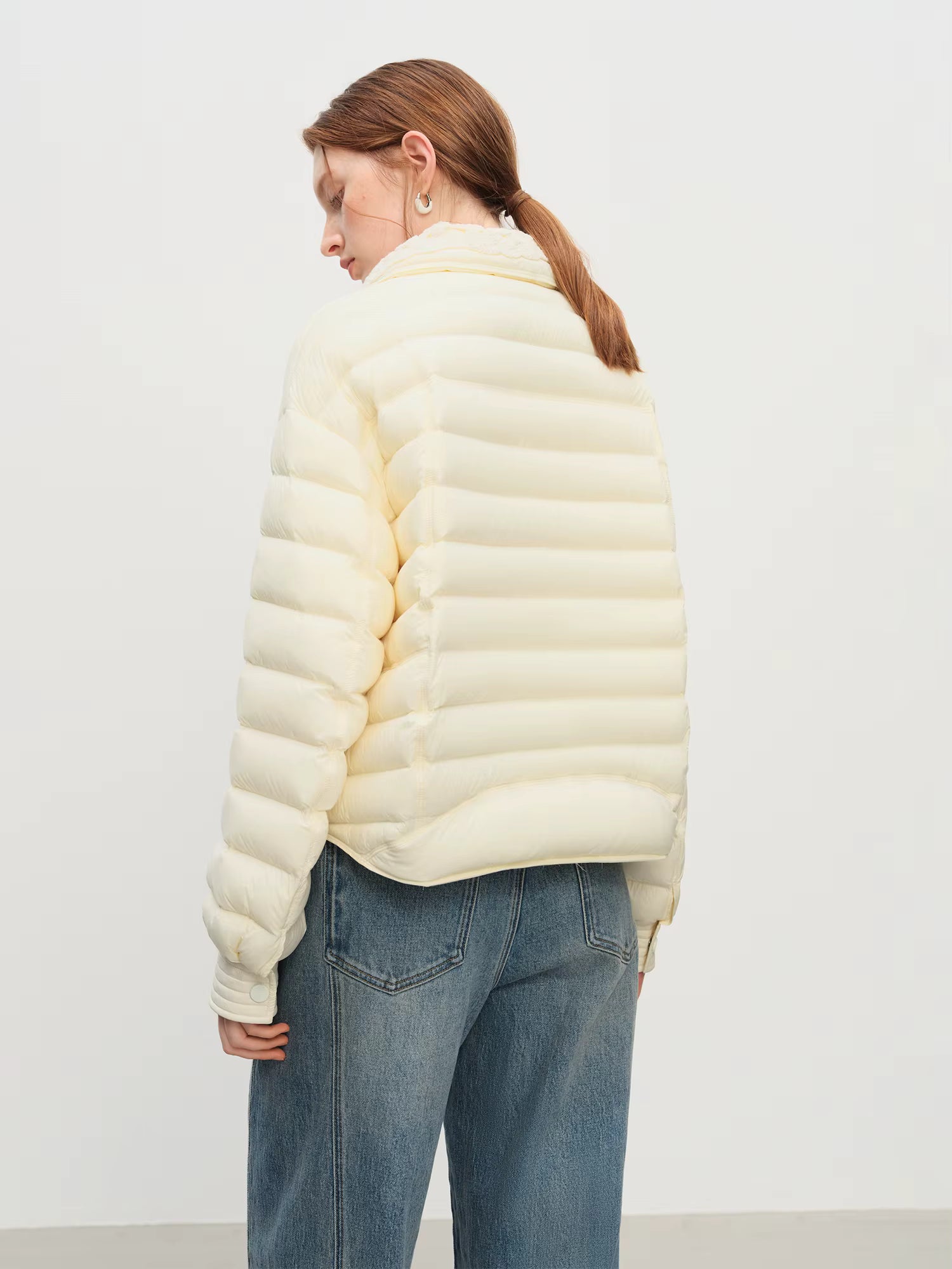 New Arrival Winter Women's Lightweight Short Ivory Down Coat With Lace Panel Collar Warm Padded Coat Outerwear Jacket