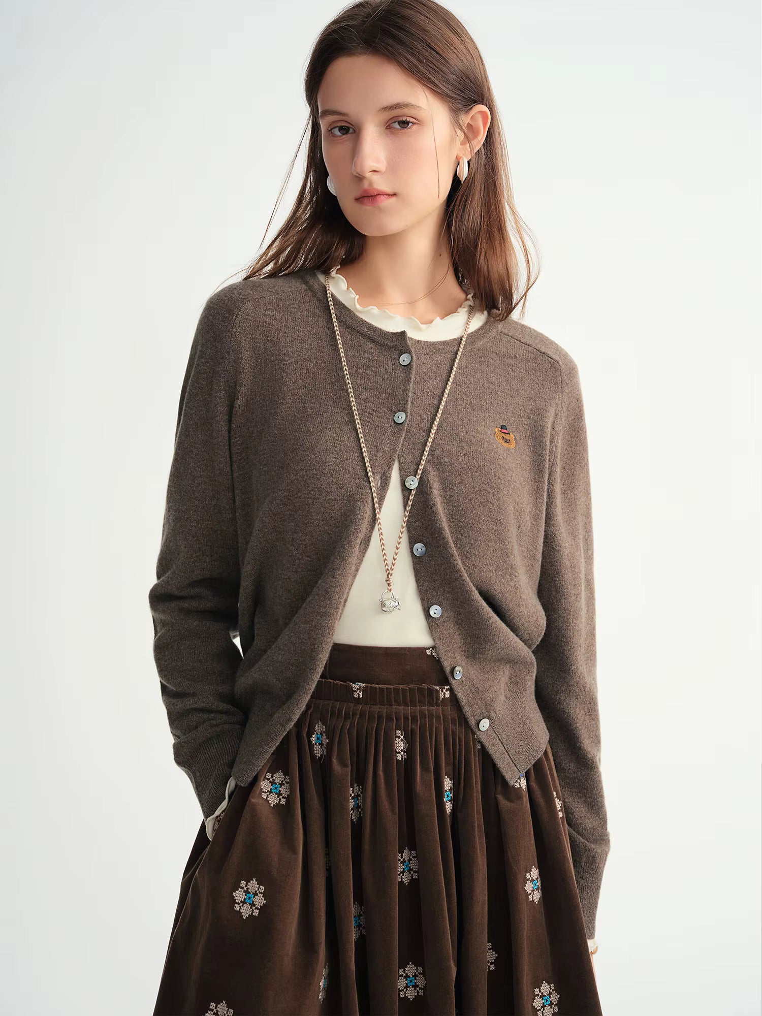 Cute Animal Pattern Embroidery Round Neck 100% Wool Slightly Oversized Knit Cardigan Long Sleeve Top