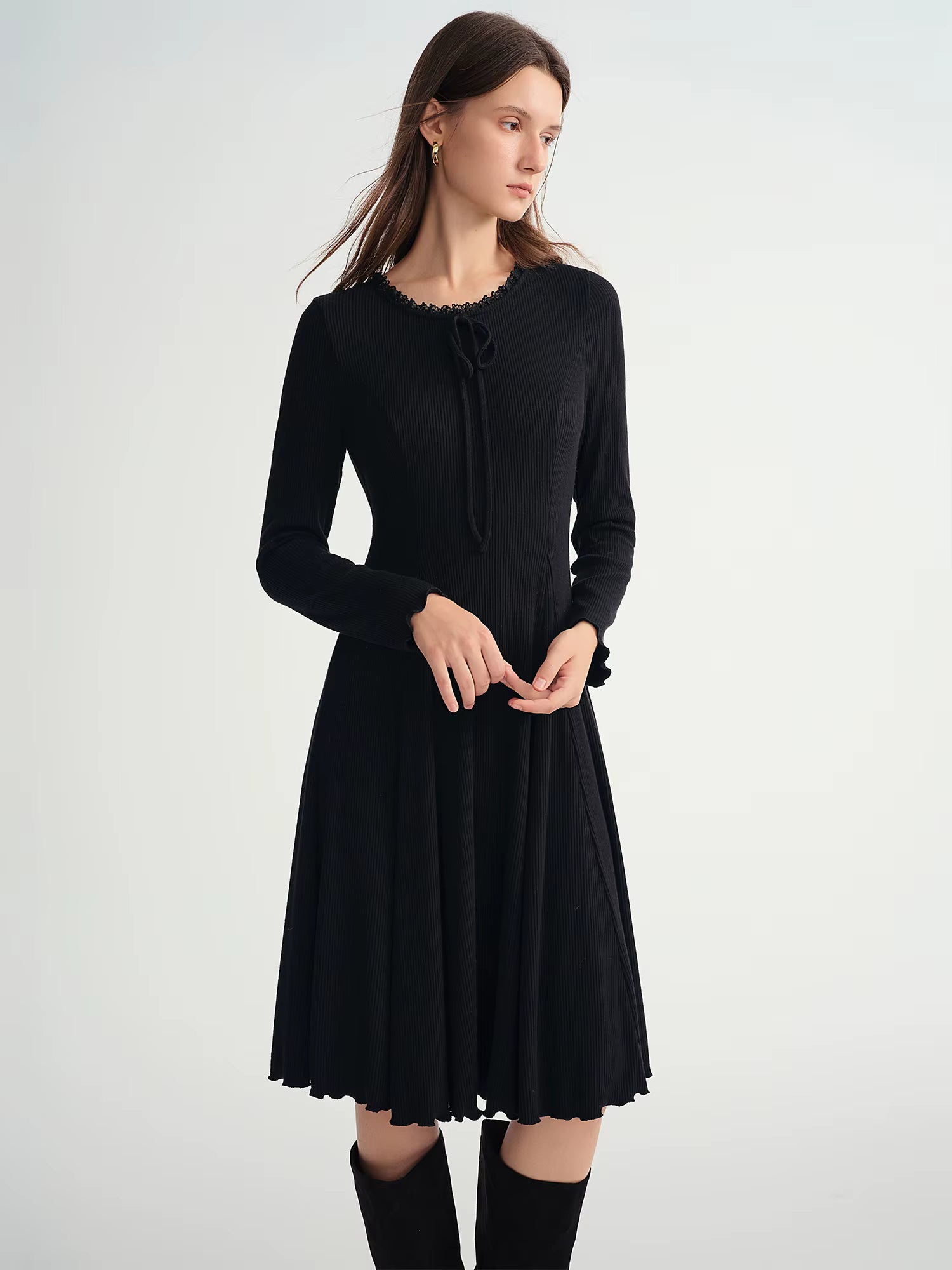 Women's Round Neck Lace Panel Slim Fit Maxi Dress - Elegant Bodycon Long Dress Versatile Layering Staple for Daily Wear