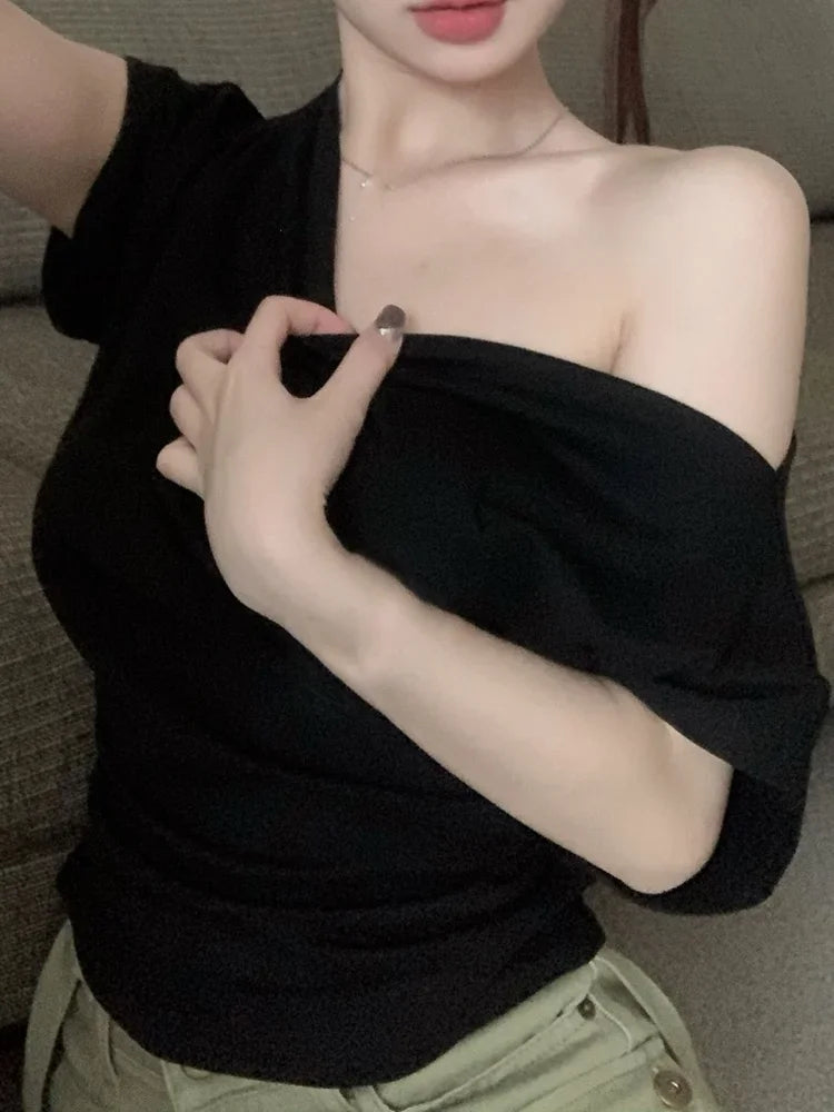 Skinny Sexy White Y2k Crop Top Women Off Shoulder Spring T-shirt Korean Style Black Blouse Tees 2024 Summer Fashion Clothing