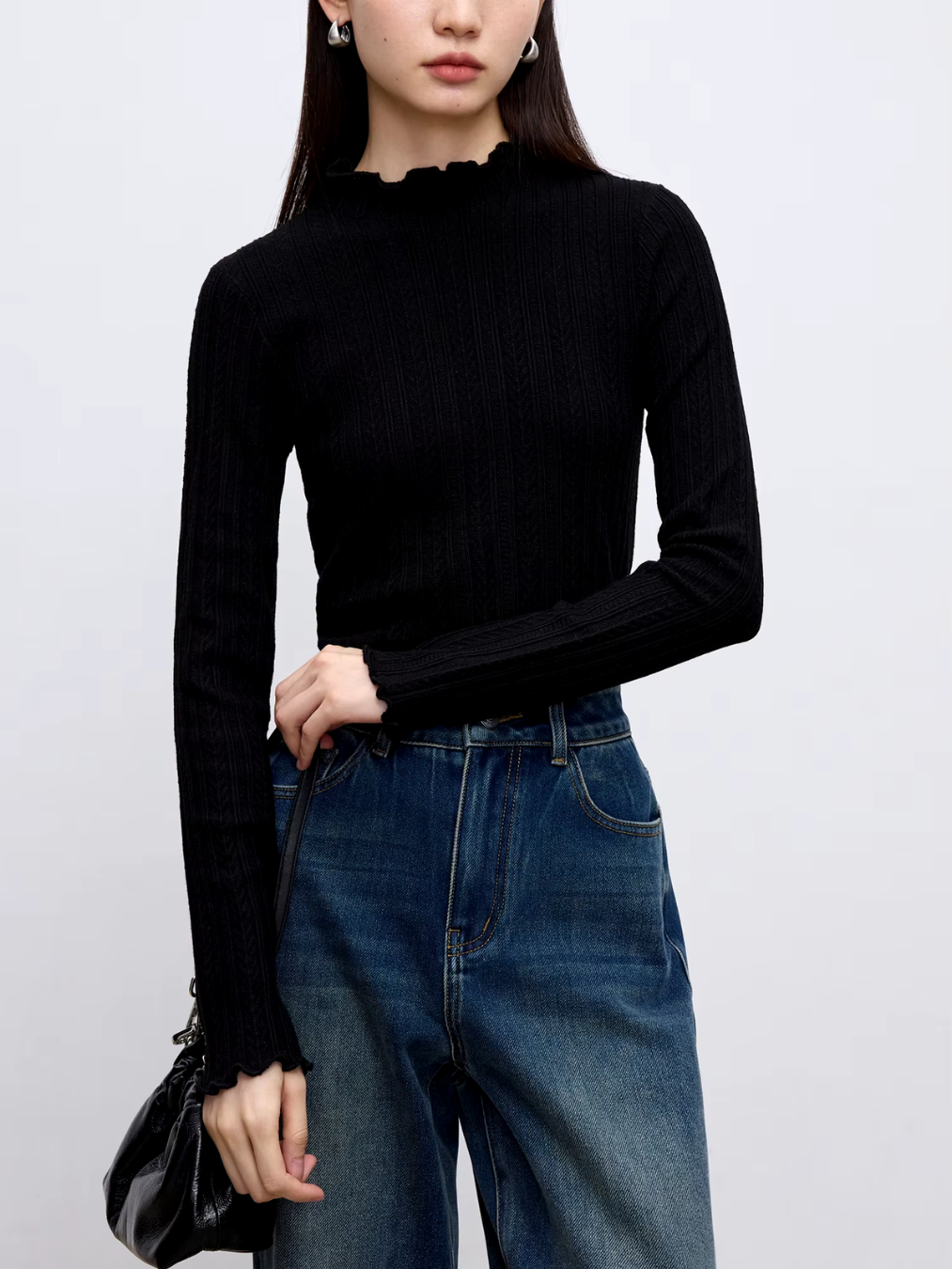 ZIQIAO Petite Size Korean Black High Neck Knitted Sweater for Women's Winter 2024 New Casual Loose Women Base Shirt 24ZQ94439