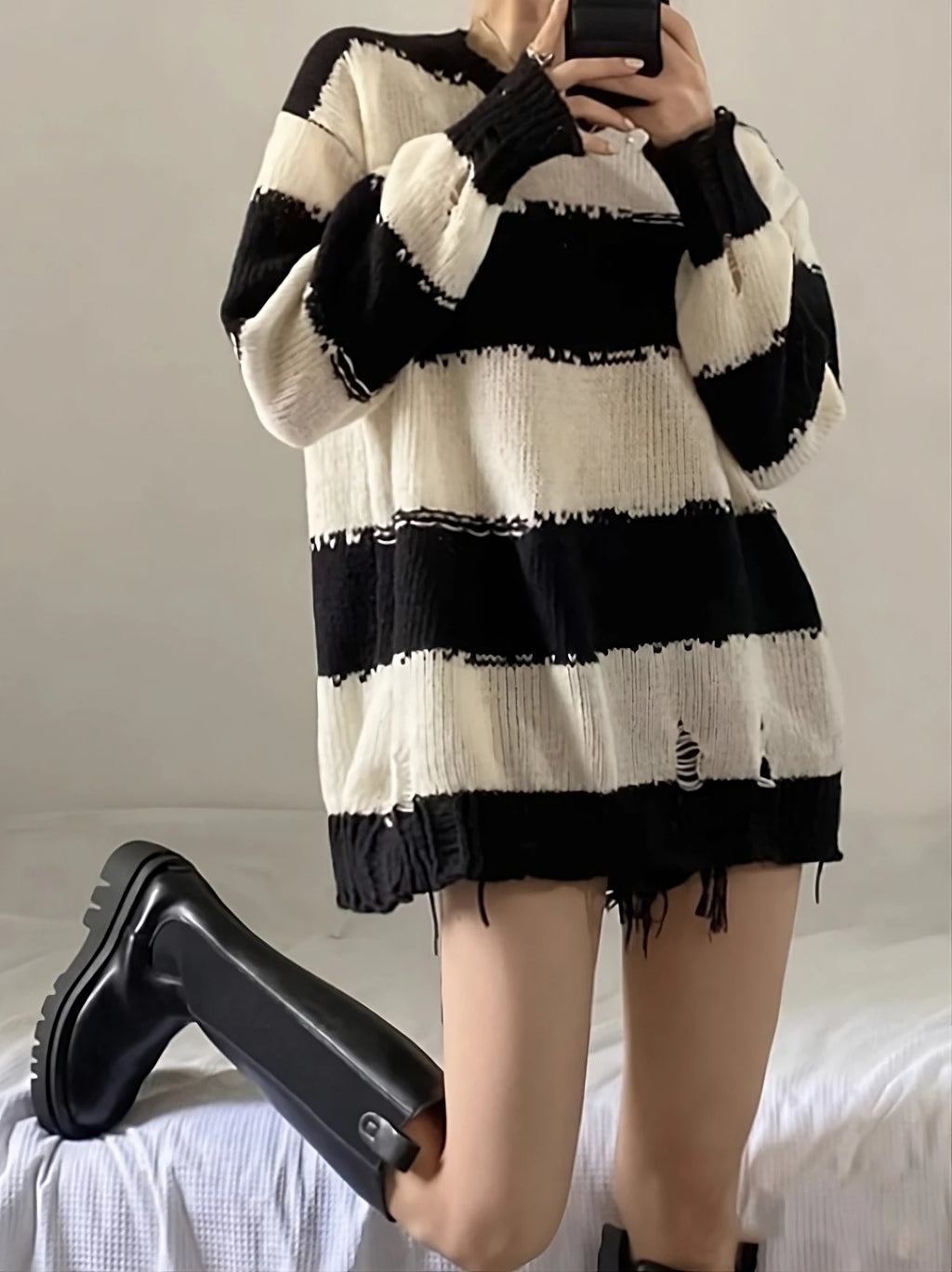 Gothic Punk Hole Sweaters Women Fashion Harajuku Oversize Pullover Sweater Knitted Jumper Fashion Striped Sweater Wholesale