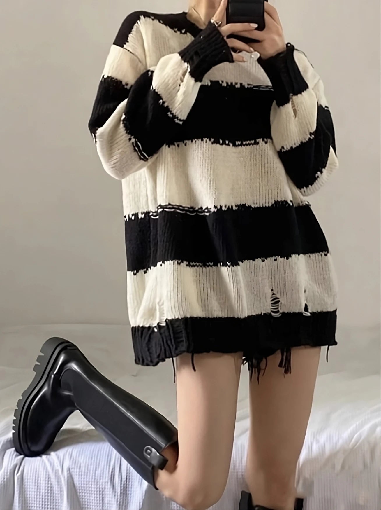 Gothic Punk Hole Sweaters Women Fashion Harajuku Oversize Pullover Sweater Knitted Jumper Fashion Striped Sweater Wholesale