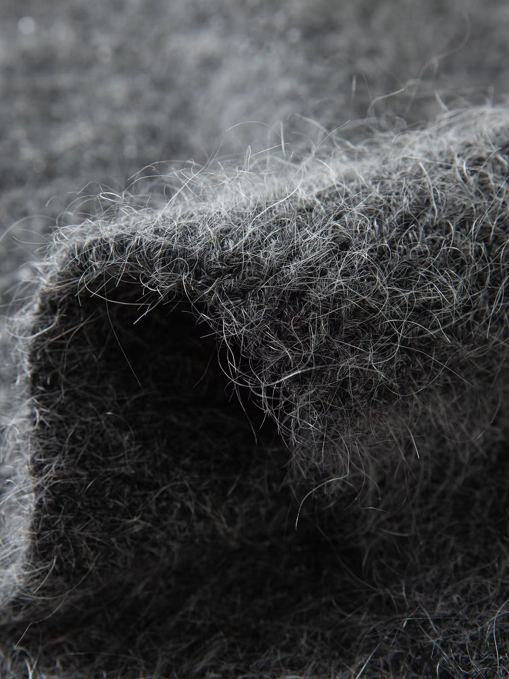 【Premium Series】Temperament Lazy Style V-neck Sweater Women 2025 Winter New Mohair Top Solid Simple Ins Soft Warm