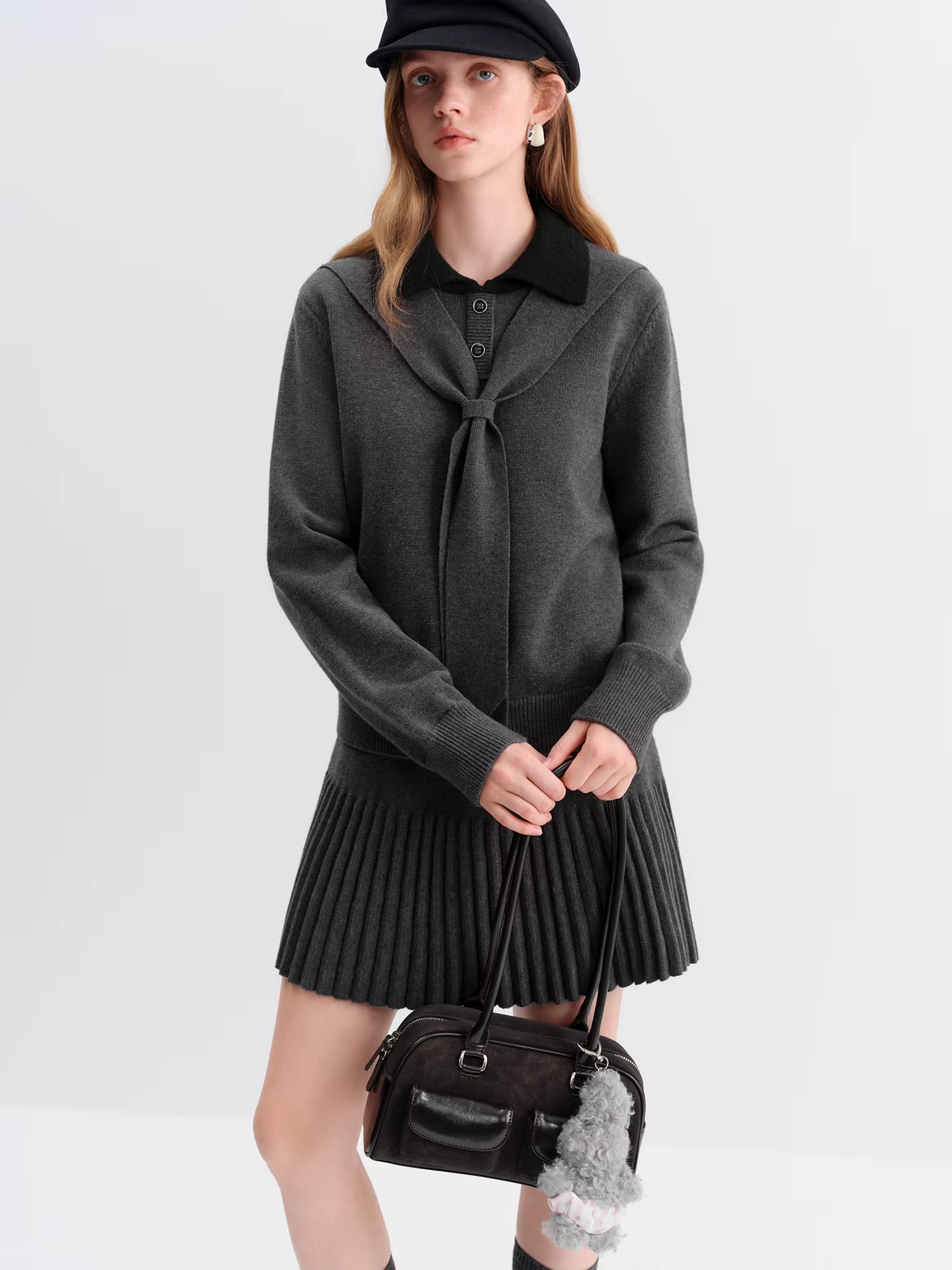 Gray College Style Two-piece Knitted Sweater Suit for Women Pullovers Mini Pleated Skirts 2025 Autumn and Winter New Style