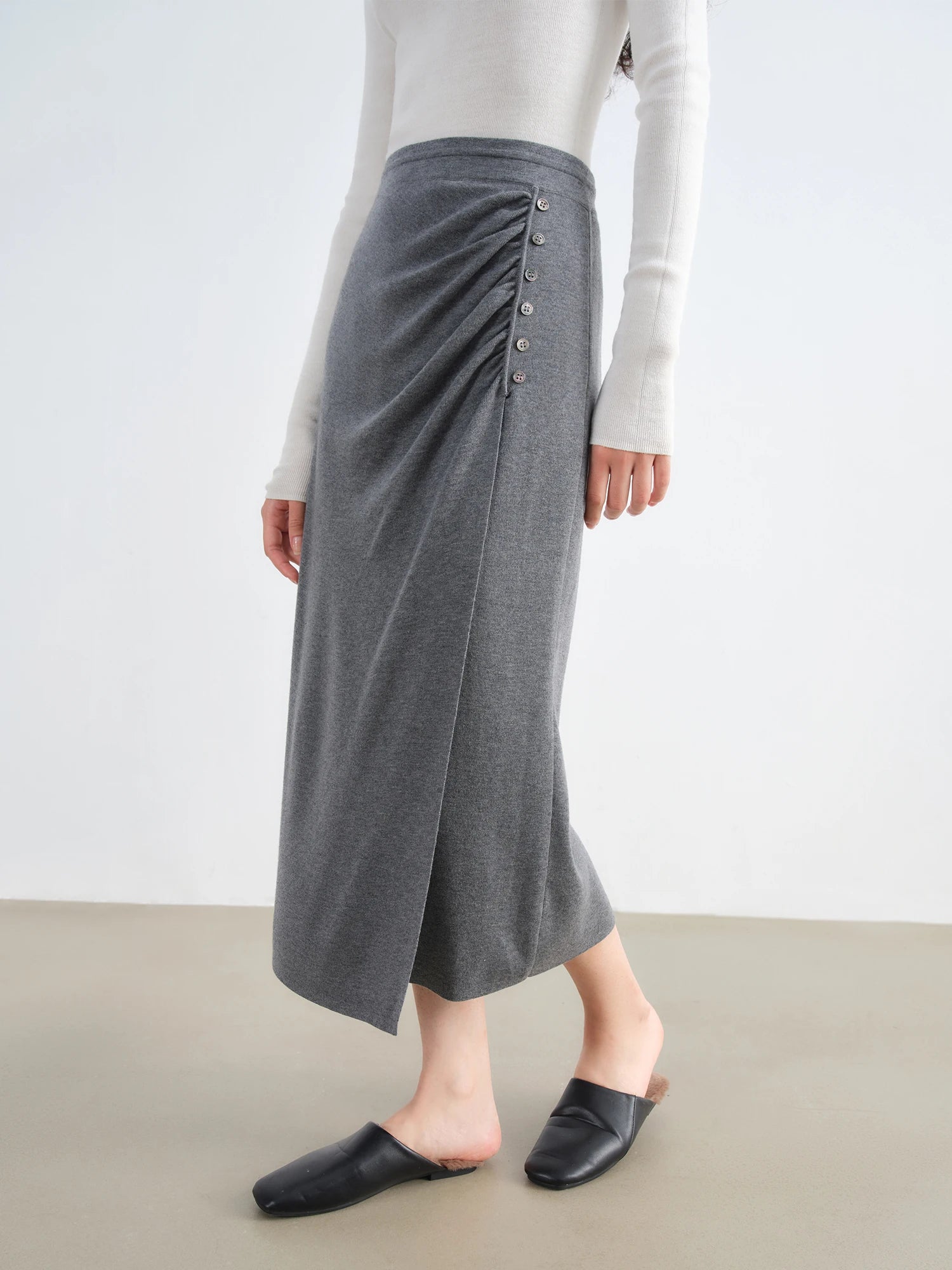 ZIQIAO Gray Mock Two-Piece Knit Set for Petite Women Fall 2025 New Arrival Elegant Complete Outfit Gray White Striped Top Skirt