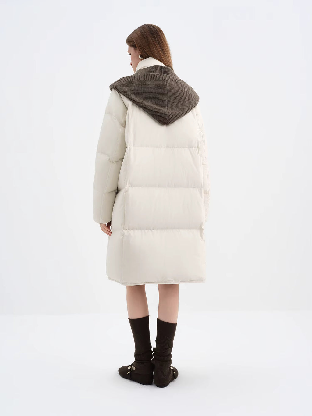 Standing Collar Detachable Knit Hat Fitted Waist Down Jacket for Women Winter 2025 New Collection 90% White Duck Down Coats