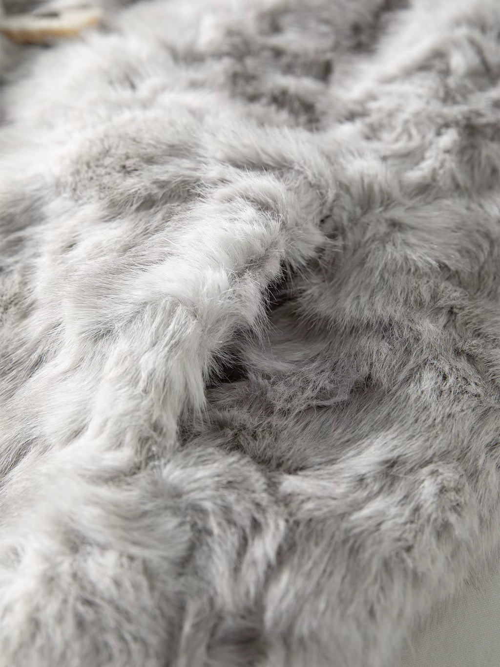 Premium Series】Faux Wool Embossed Suede Patchwork Short Jacket for Women 2025 Winter New Arrival College-Style Outerwear