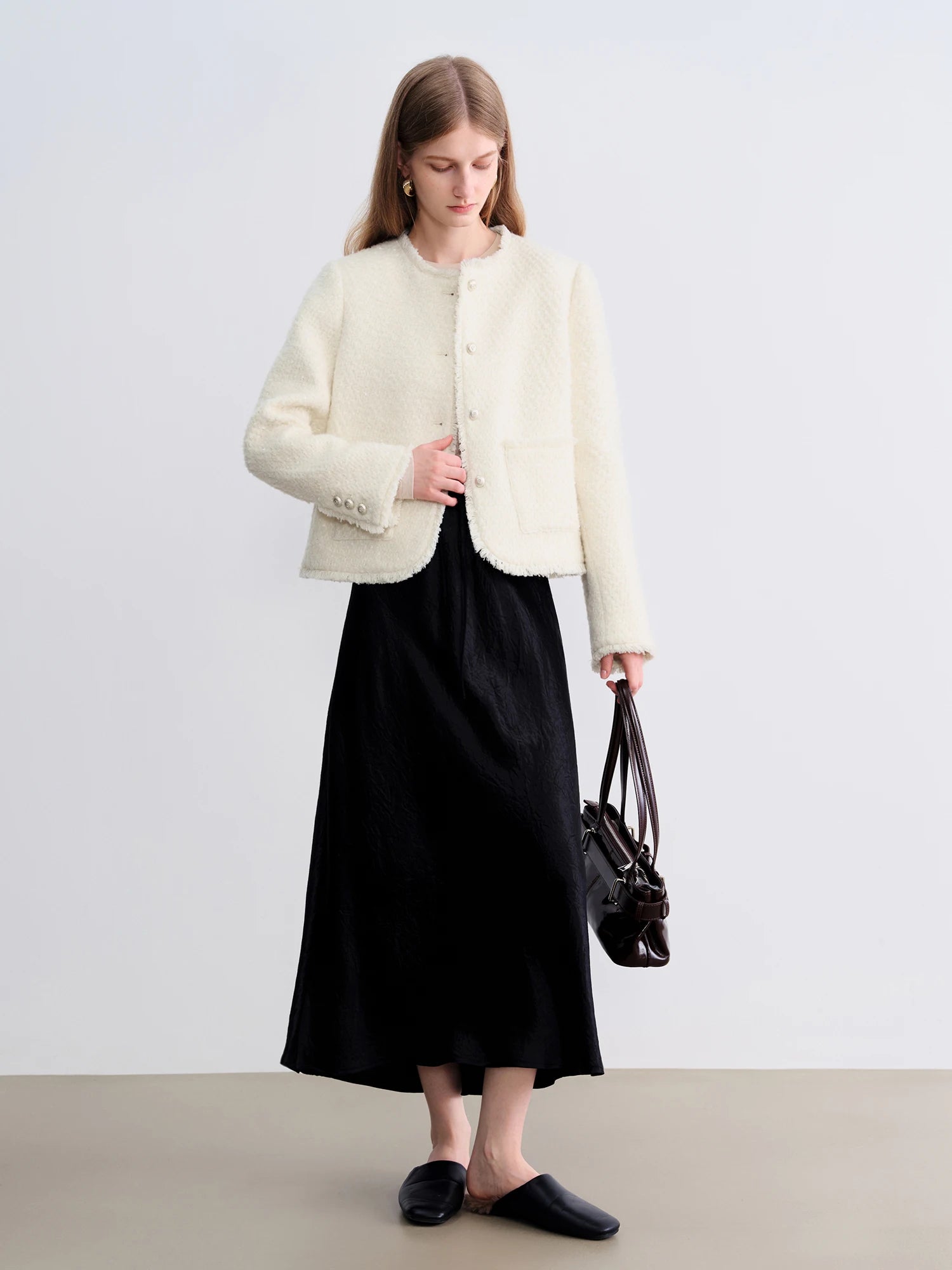 ZIQIAO Straight Shoulder Wool Sequined French Style Jacket for Women 2025 Autumn New White Top Elegant Ladies