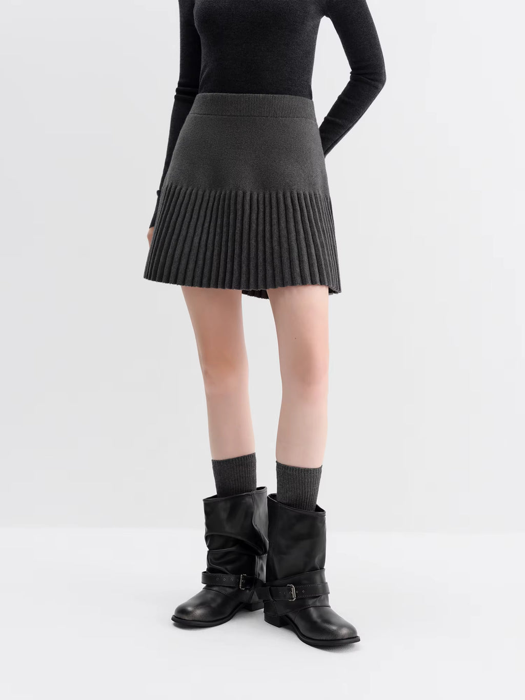 Gray College Style Two-piece Knitted Sweater Suit for Women Pullovers Mini Pleated Skirts 2025 Autumn and Winter New Style