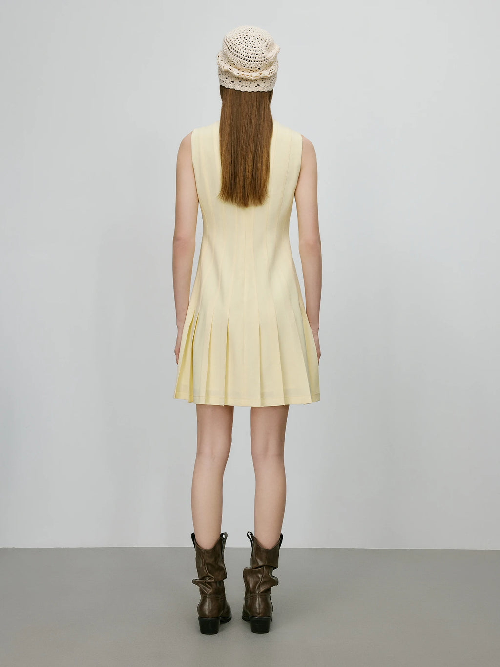 FSLE【Premium Series】Minimalism Old Money Style Acetate Sleeveless Vest Pleated Dress For Women 2025 Summer New Arrival Dress