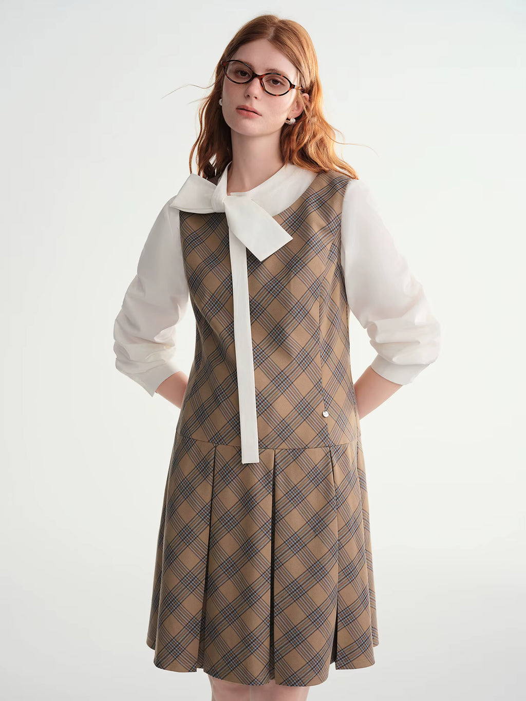 Winter 2025 Women's Tartan A-Line Jumper Dress - Retro Plaid Pattern Sleeveless Swing Skirt for Layering