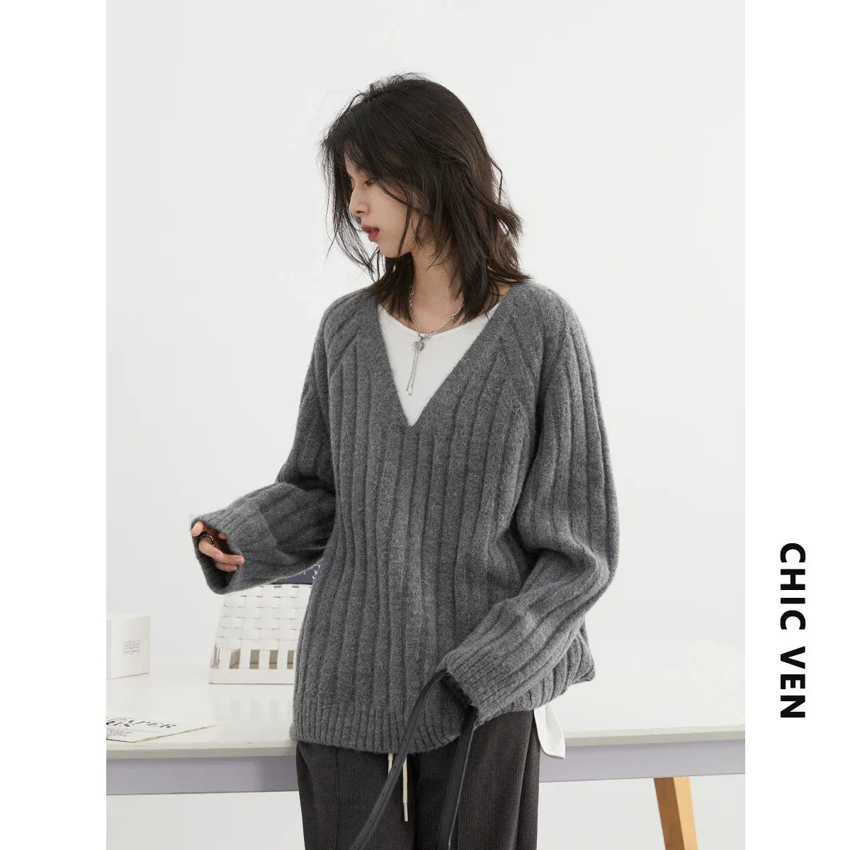 CHIC VEN Women's Sweaters Casual Simple V-Neck Loose Pullovers Soft Pit Stripe Mohair Female Knitted Tops Autumn Winter New 2023