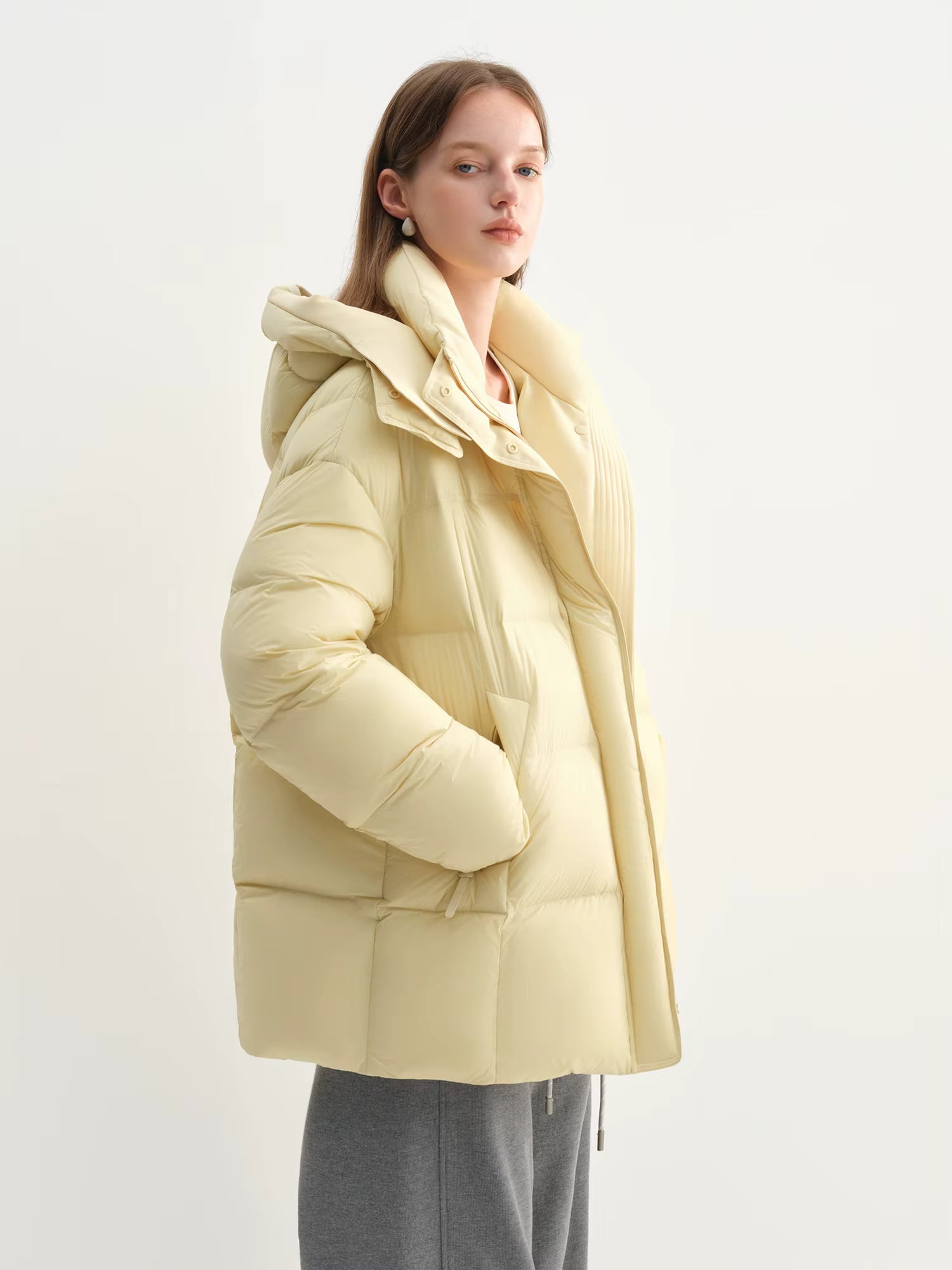 Winter 2025 Women's Oversized Puffer Jacket - Short Hooded Down Coat 90% White Duck Down Fill for Casual Comfort and Warmth