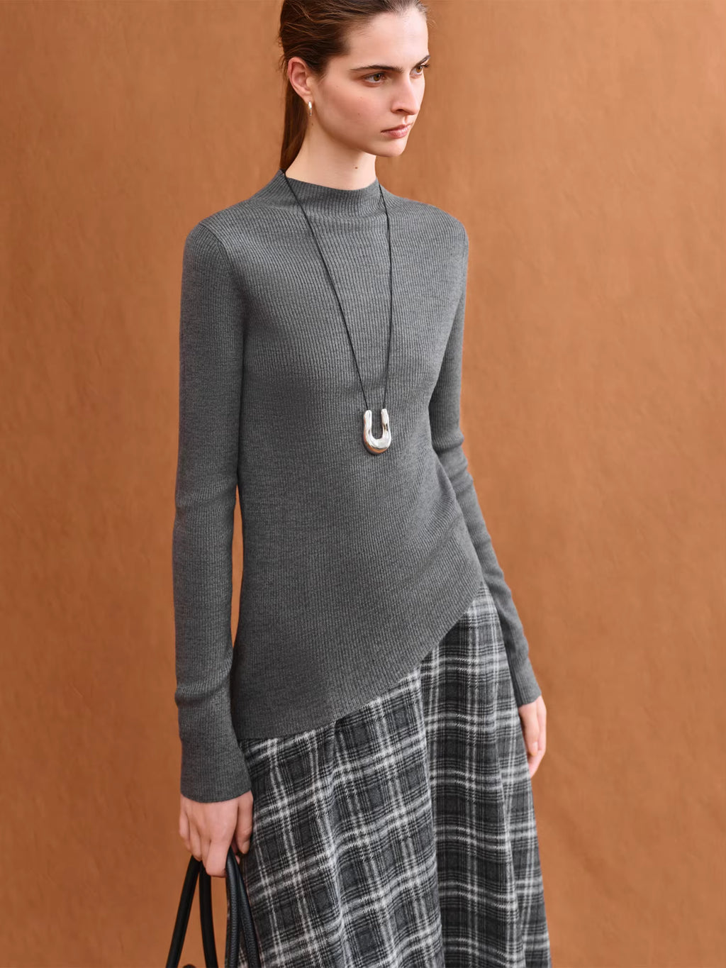 Women's Asymmetric Hem High Neck Wool Sweater 2025 Winter New Thermal Knit Top Slim Fit Casual Warm Pullover