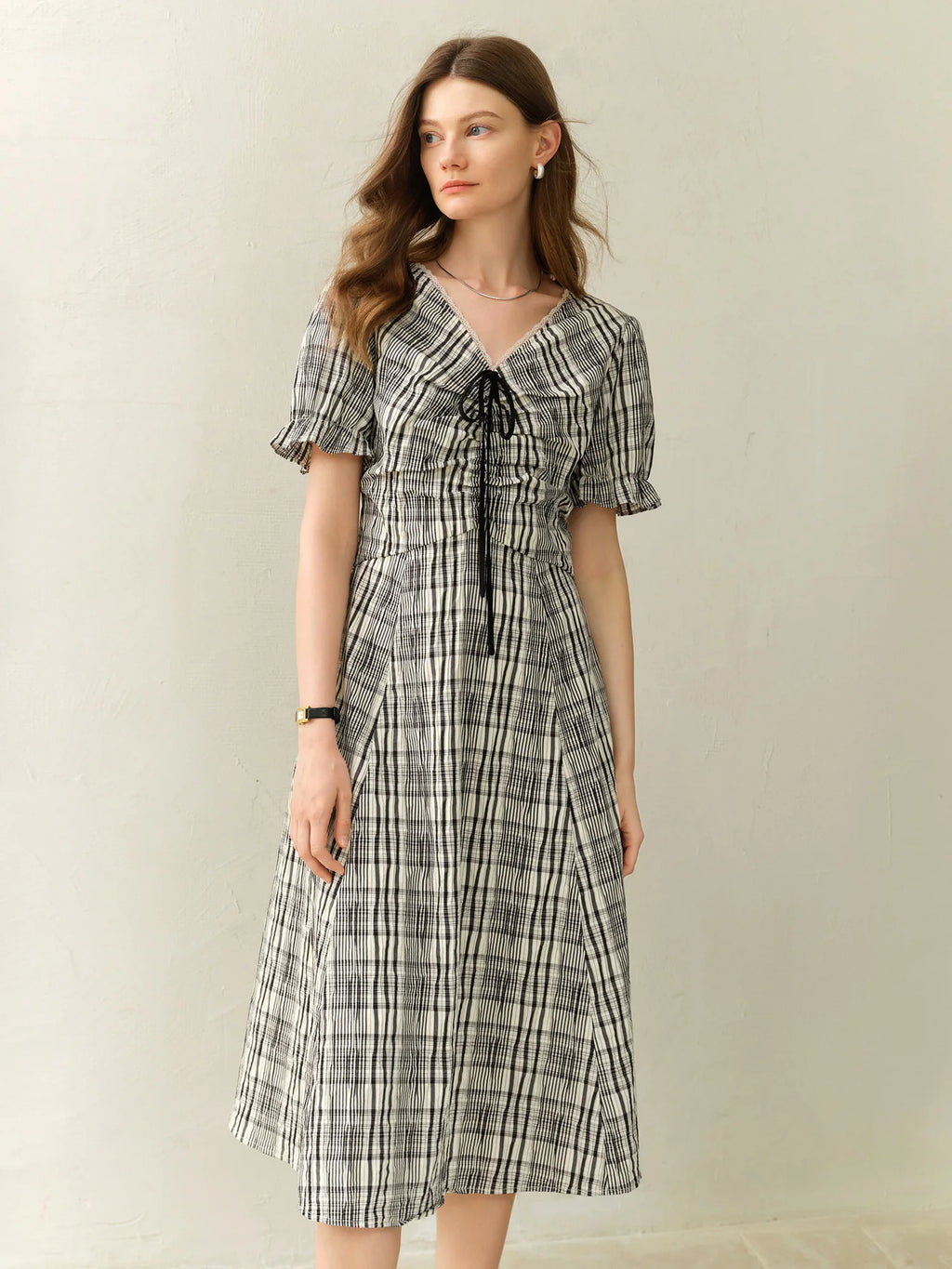 DUSHU Plus Size Contrast Color Pleated Plaid Dress 2025 Summer Lace V-neck French Elegant Style Mid-length Dress