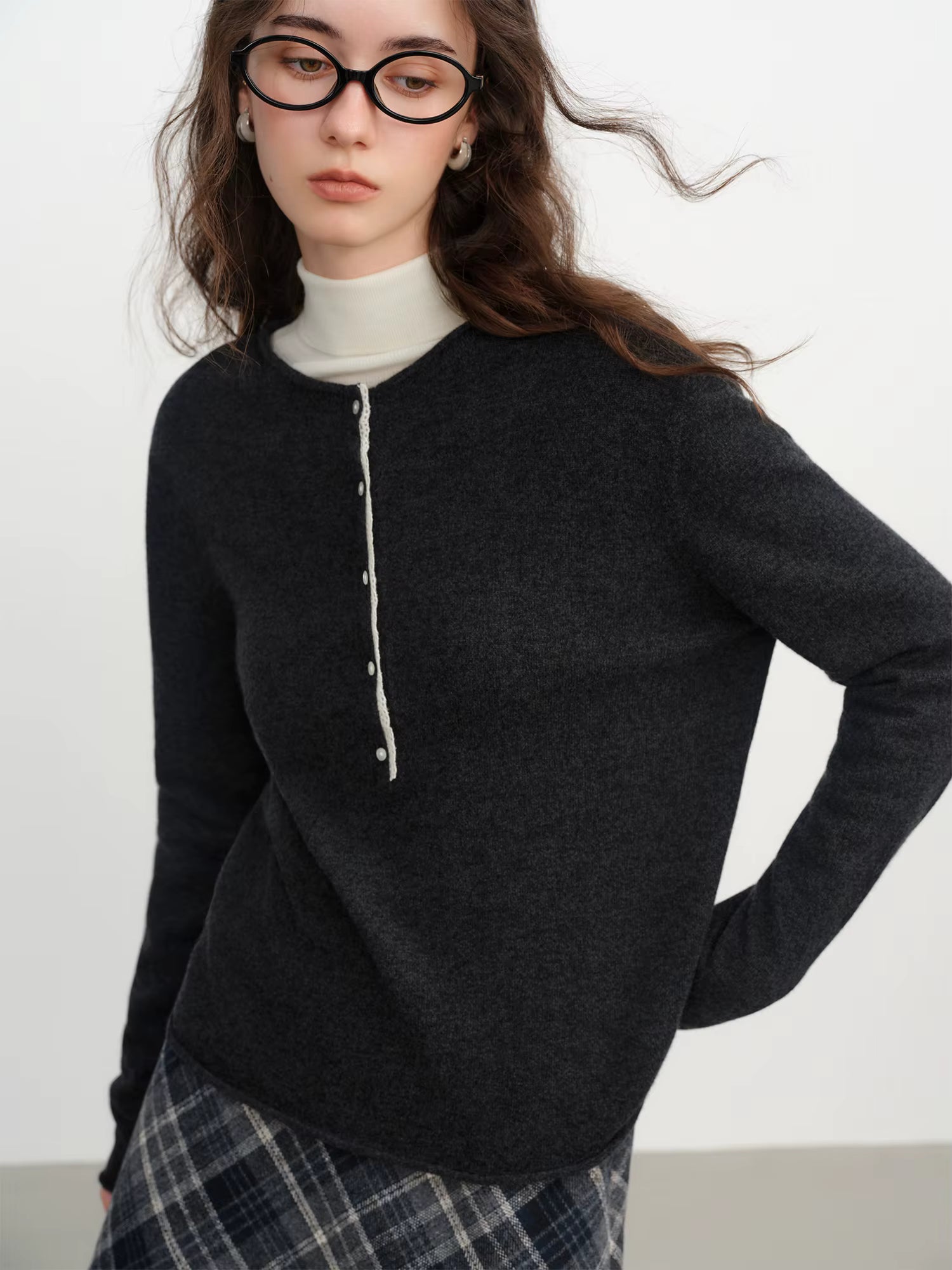 2025 Winter Women's Lace Trim Knit Sweater - Round Neck Wool Blend Pullover Top with Soft Touch for Casual Comfort