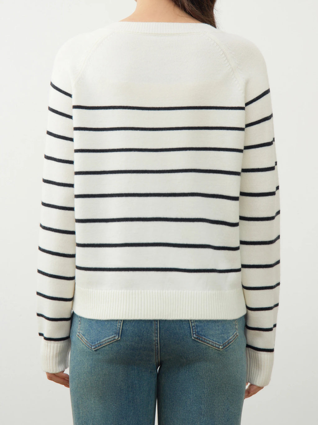 DUSHU 8.5% Wool Sweater Neckline Three Button Female Black White Stripe Long Sleeve Sweater Casual Round Neck Pullover 24DS84148
