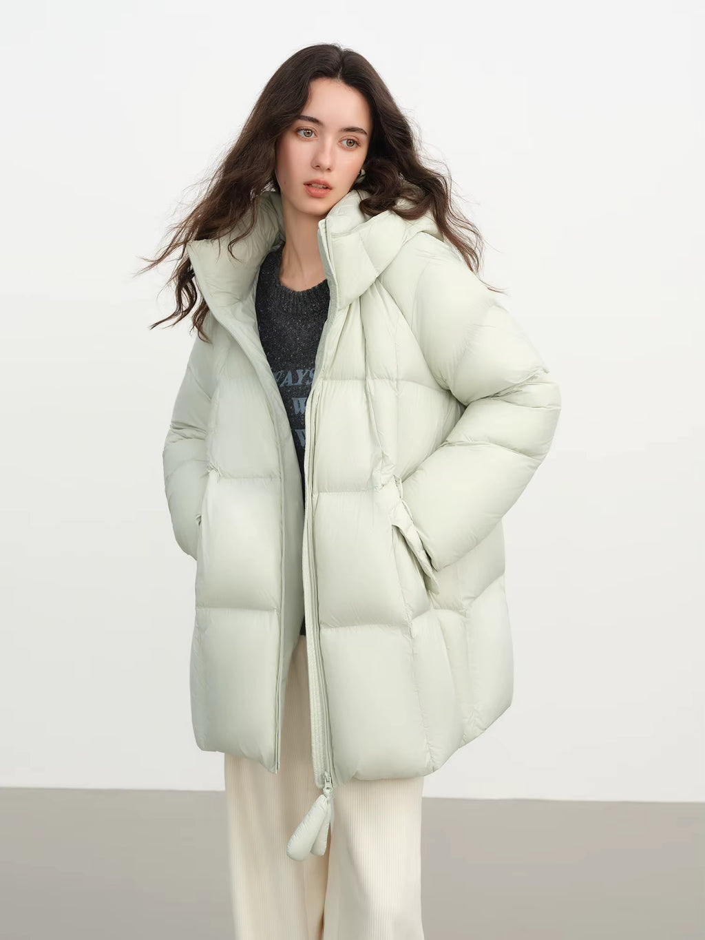 Ultra Light Puffy Long Down Coat for Women Winter 2025 New Hooded Down Filled Jacket Warm Winter Parkas Oversized Outdoor