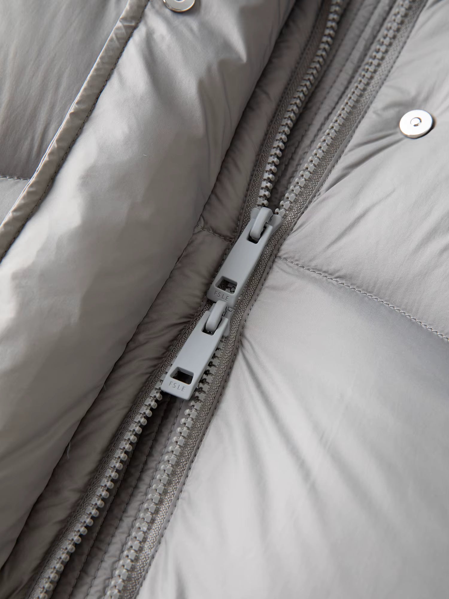 【Premium Series】Women Stylish Hooded Long Winter Parka White Goose Down 2025 New Arrival High-Fill Down Outerwear Coats