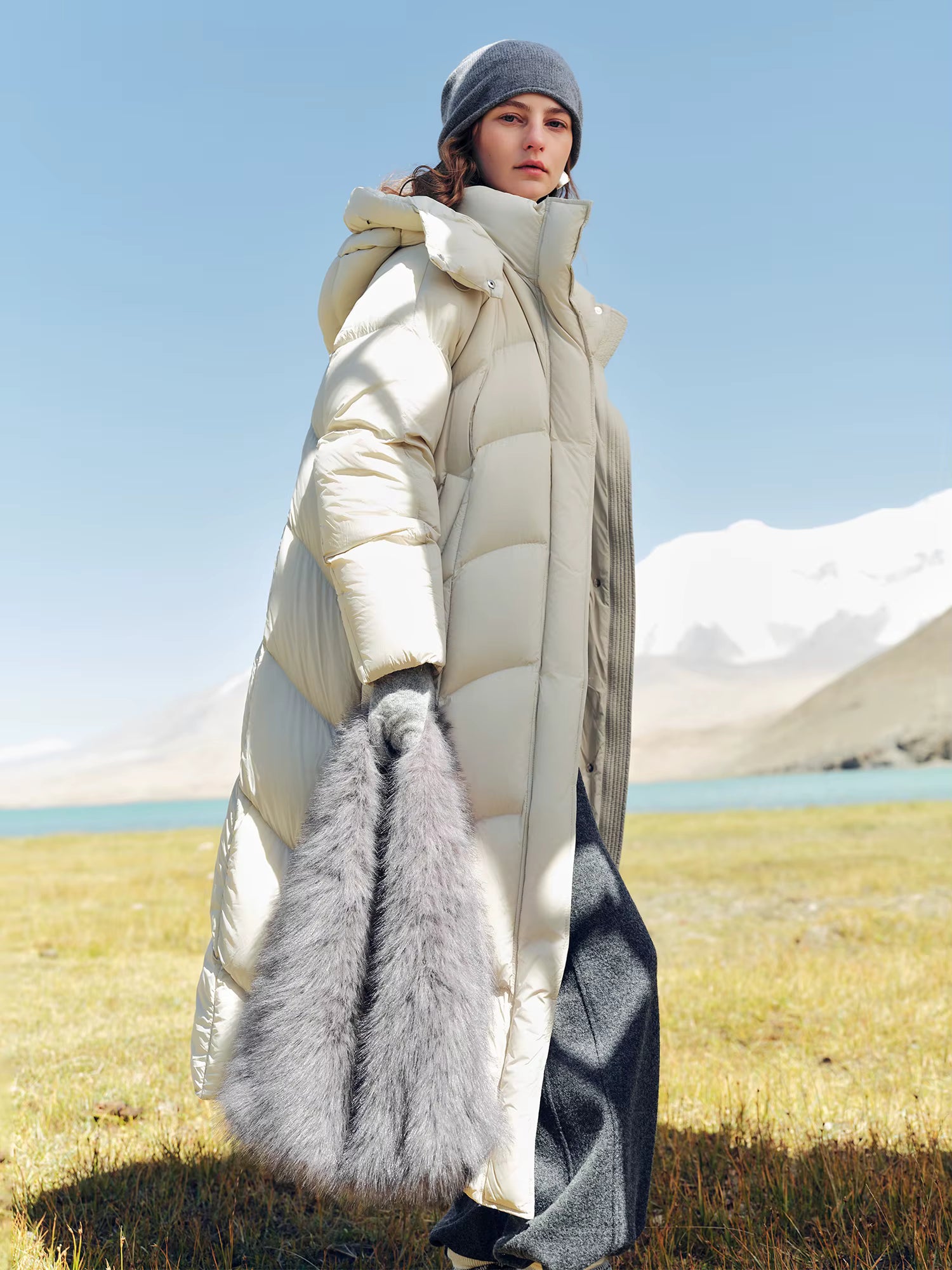 【Premium Series】Women Stylish Hooded Long Winter Parka White Goose Down 2025 New Arrival High-Fill Down Outerwear Coats