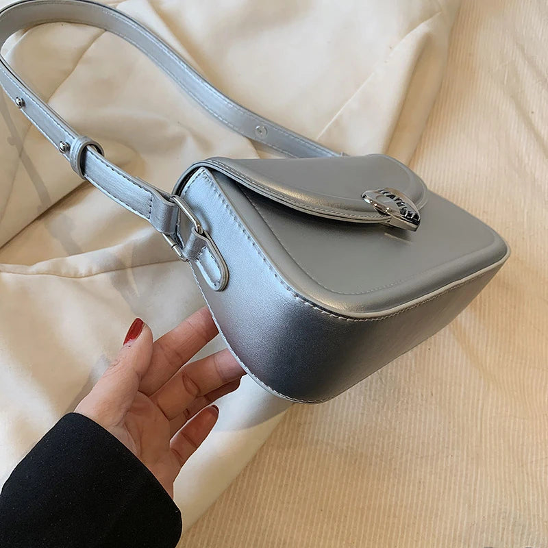 MOODS Loving Heart Buckle Crossbody Bags For Women 2023 Luxury Designer Handbags Silver Color Small Shoulder Underarm Phone Bag