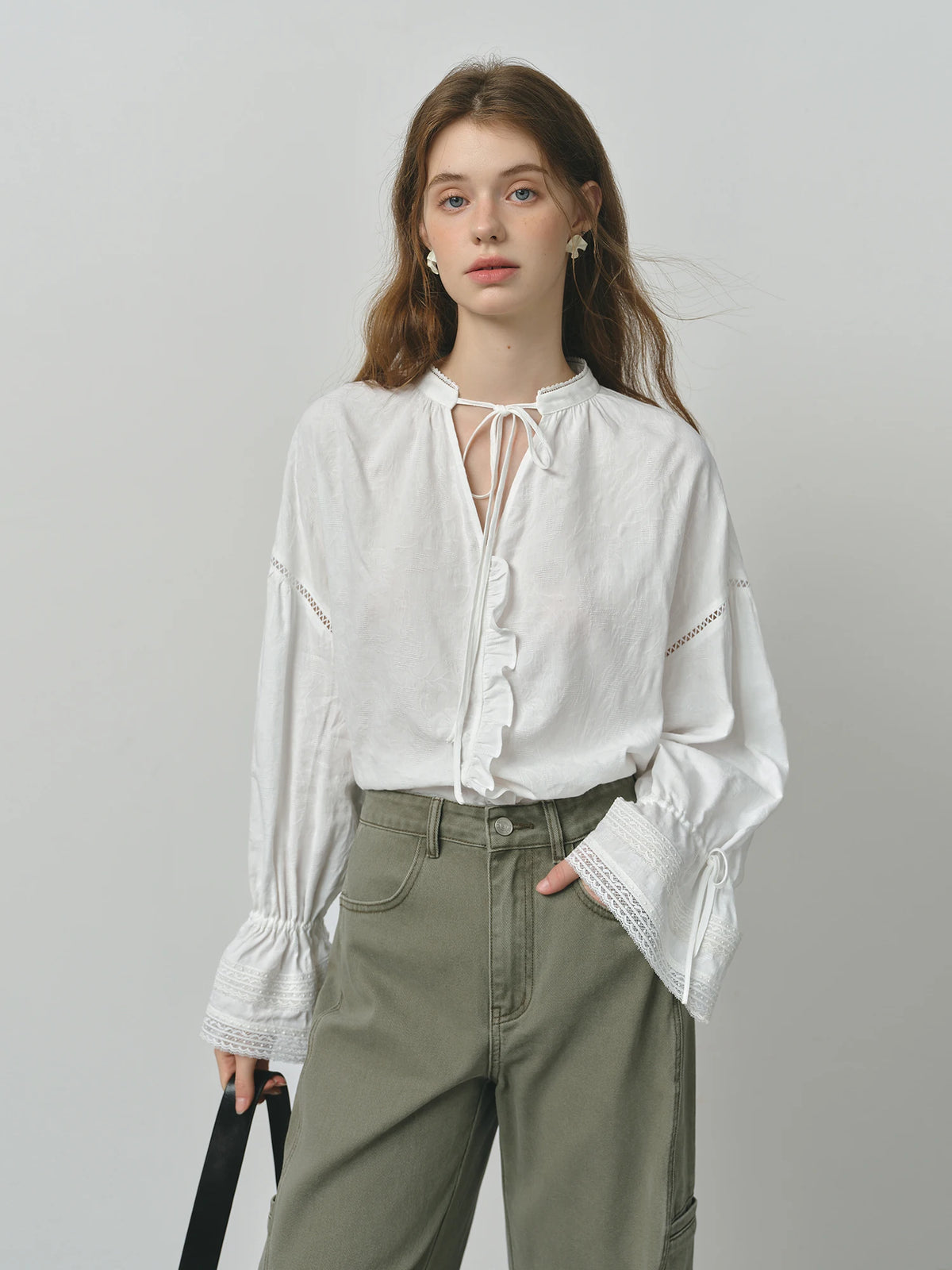 FSLE French Style V-neck Earrings Lace-up Shirt for Women Autumn 2025 New Arrival Long-sleeved Stitching Casual Tops