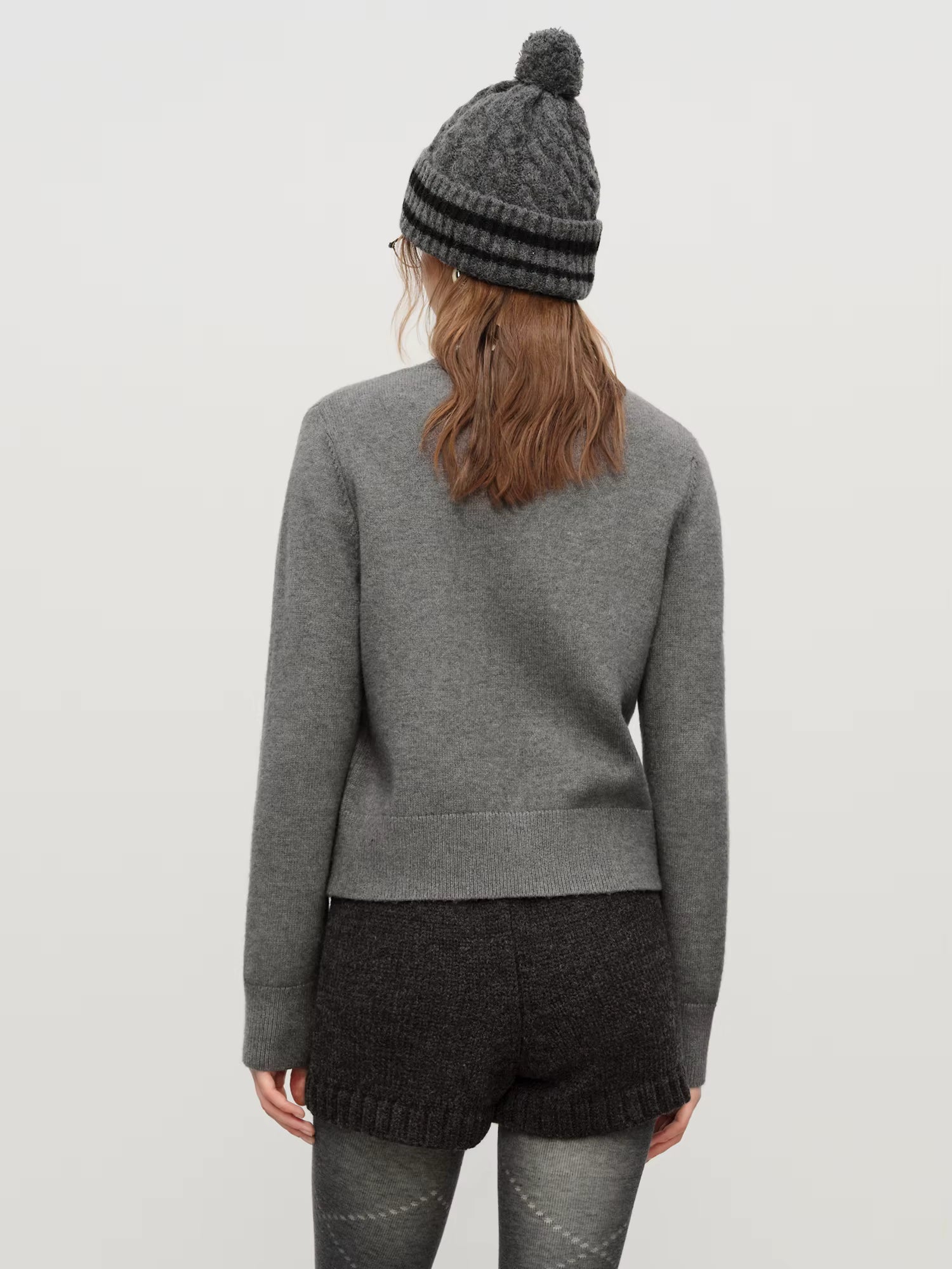 Contrast Color Embroidered Knitted Sweater for Women 2025 Winter New Cute Round Neck Knitted Cardigan