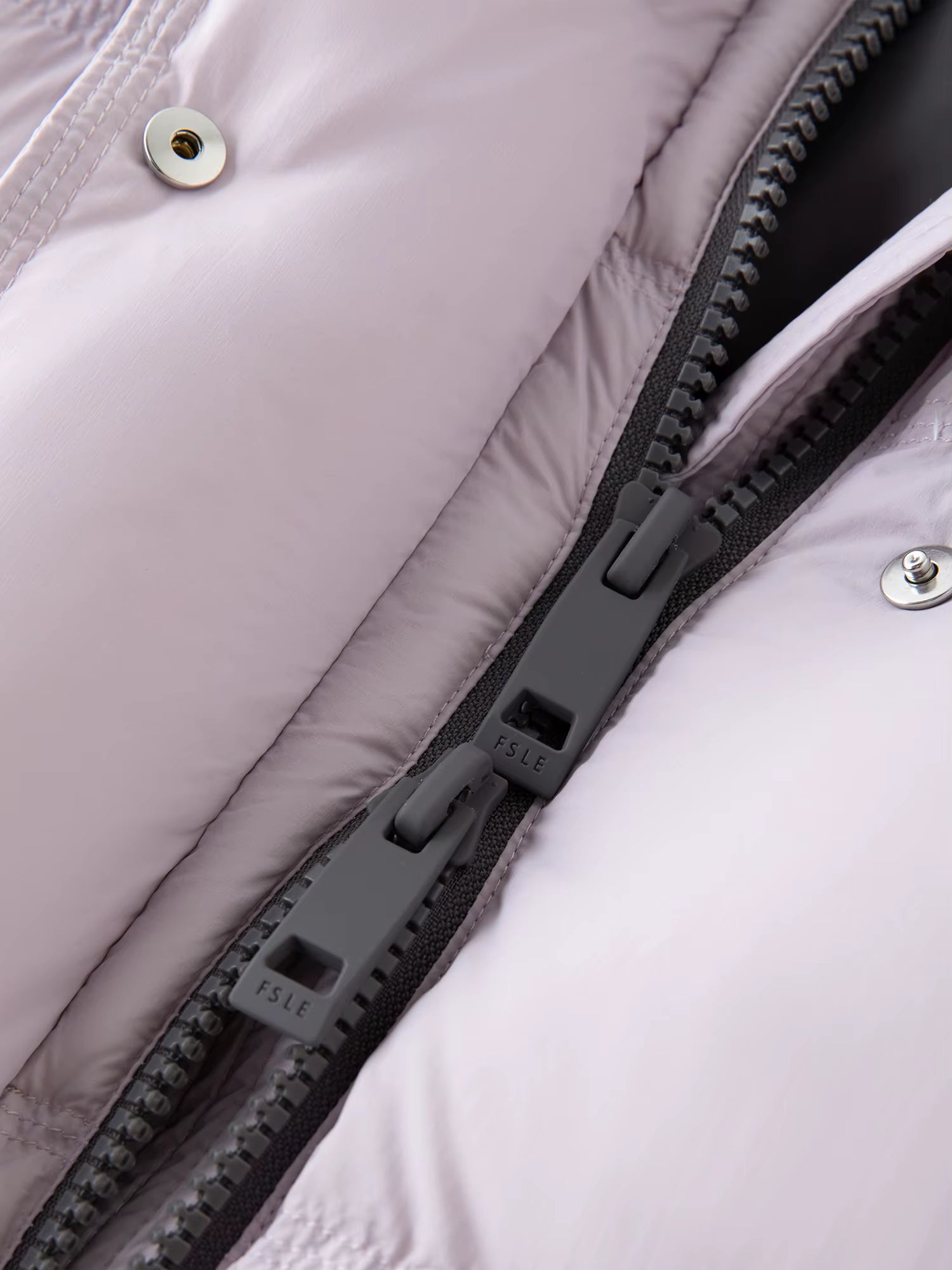 Winter New Women's Long Puffer Down Coat with Hood Two-Tone Color Block Thermal Insulated Jacket Heavy Warm Outerwear