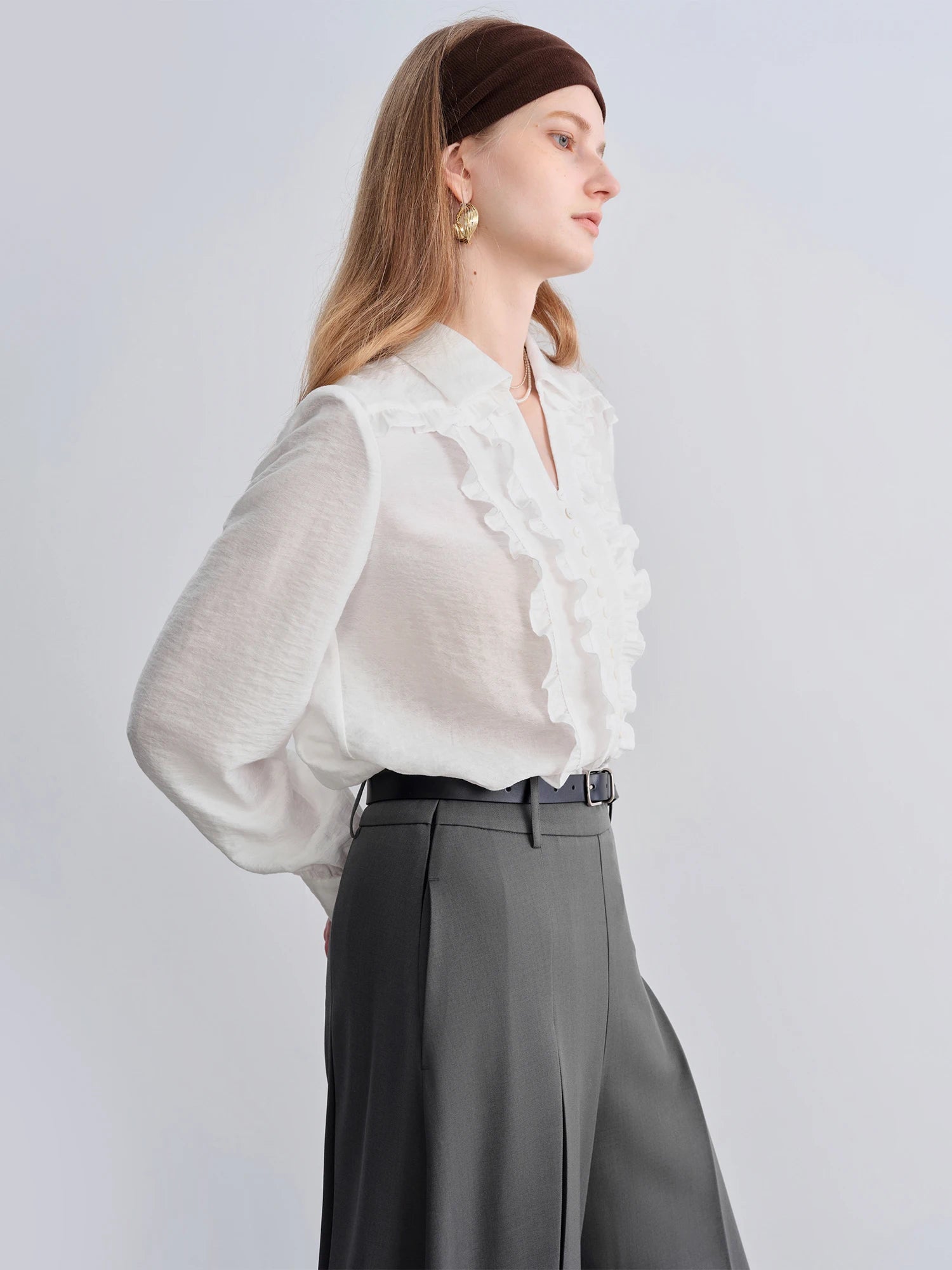 ZIQIAO Autumn 2025 Women's French Inspired Blouse - Soft Lace Trim White Top Ruffle Detail Gentle Style Casual Elegant Shirt