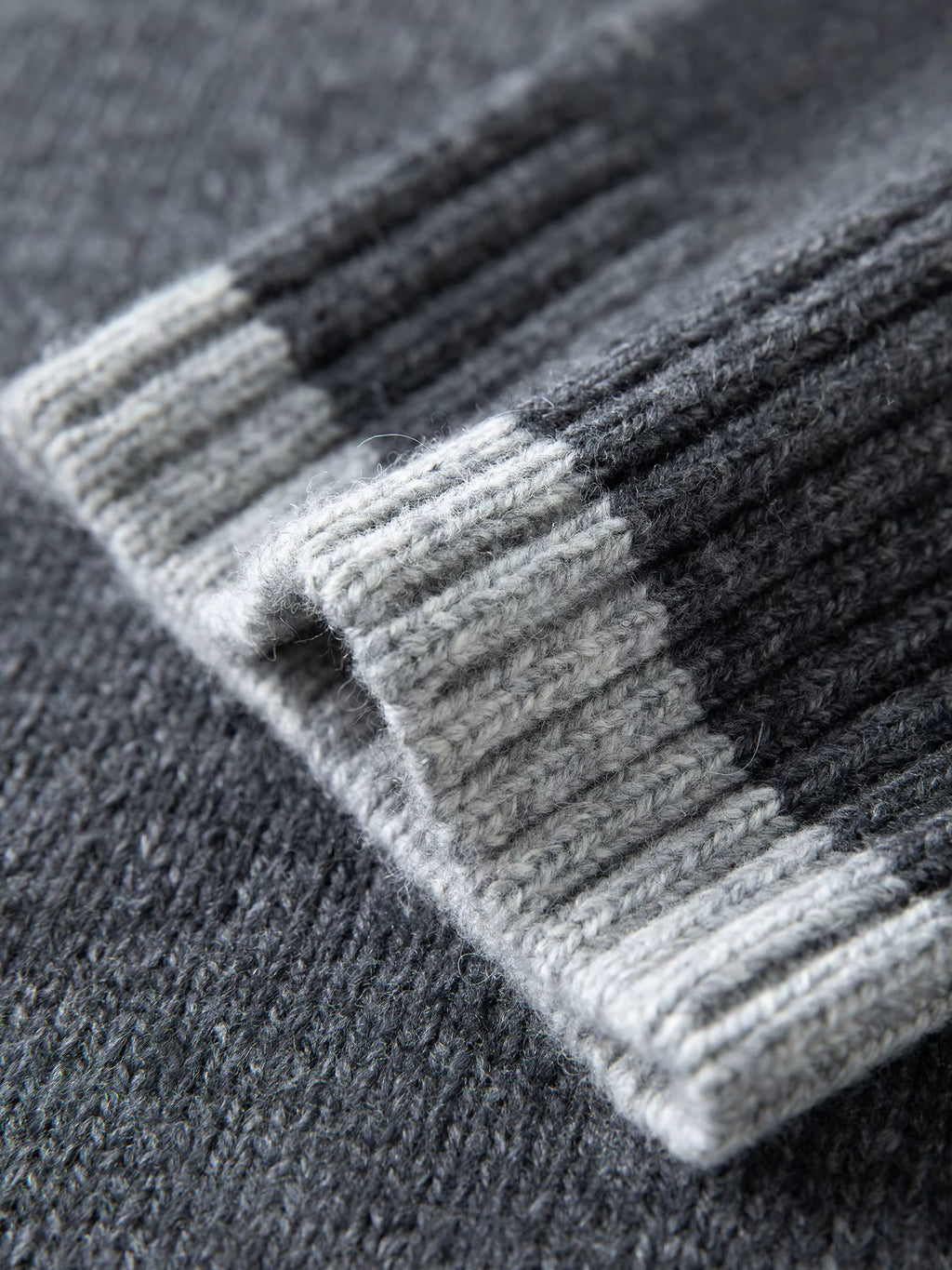 Fake Two-piece Design Pullovers Female Contrast Color Lapel Loose Casual Sweater for Women Winter 2025 New Style