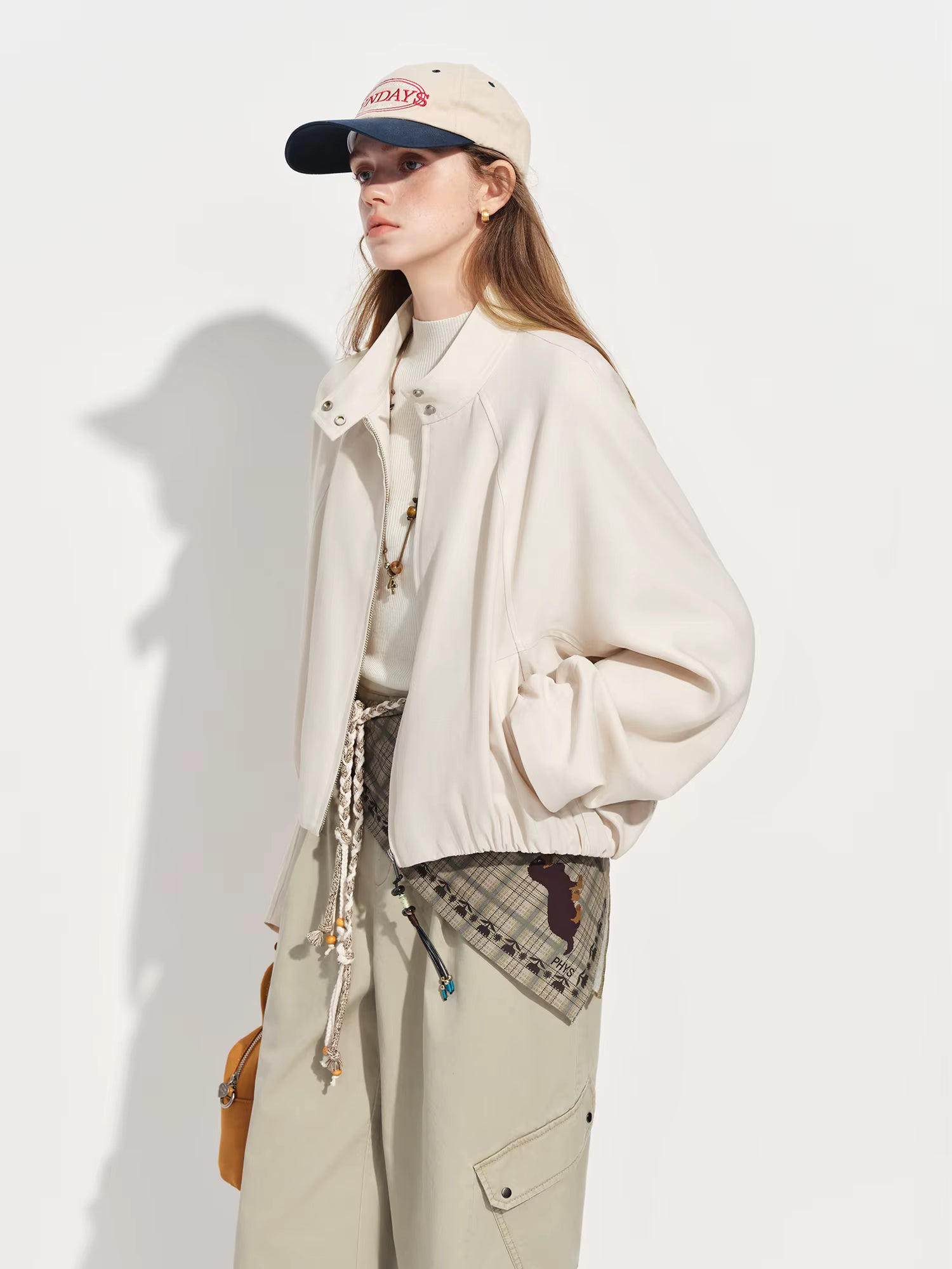 Short Stand-up Collar Casual Jacket for Women New Spring Style Women Korean Style Loose Fit Beige Coats Leisure