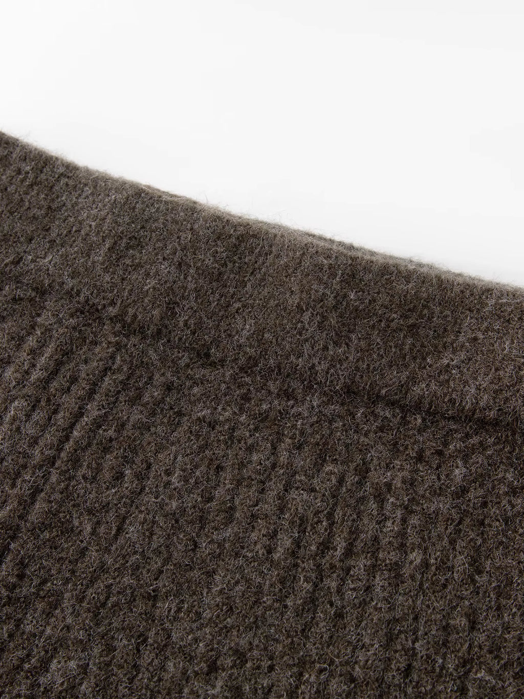 Fall 2025 Winter New Arrival Elegant Knitwear Twisted Knit Sweater and Skirt Two-Piece Outfit Sweater and Long Skirts Sets