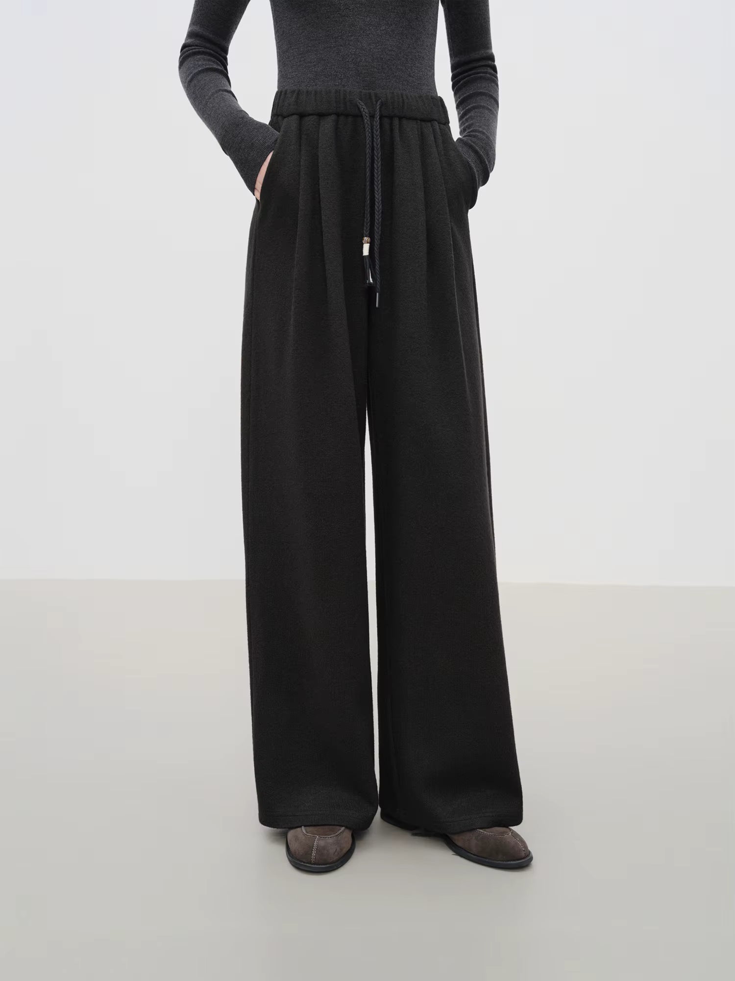 Elegant Wool Rice Dumpling Pants with Elastic Waist Drawstring Straight Cut Casual Winter Pants for Women 2025 New Arrival