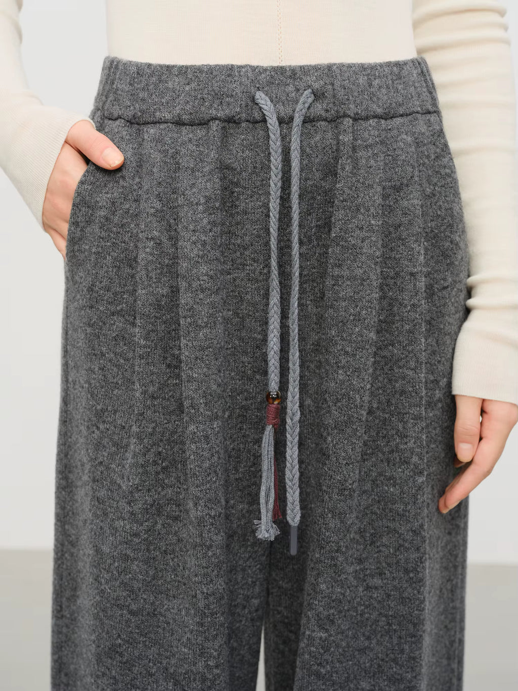Elegant Wool Rice Dumpling Pants with Elastic Waist Drawstring Straight Cut Casual Winter Pants for Women 2025 New Arrival