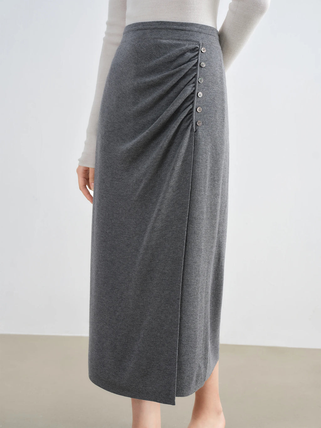 ZIQIAO Gray Mock Two-Piece Knit Set for Petite Women Fall 2025 New Arrival Elegant Complete Outfit Gray White Striped Top Skirt