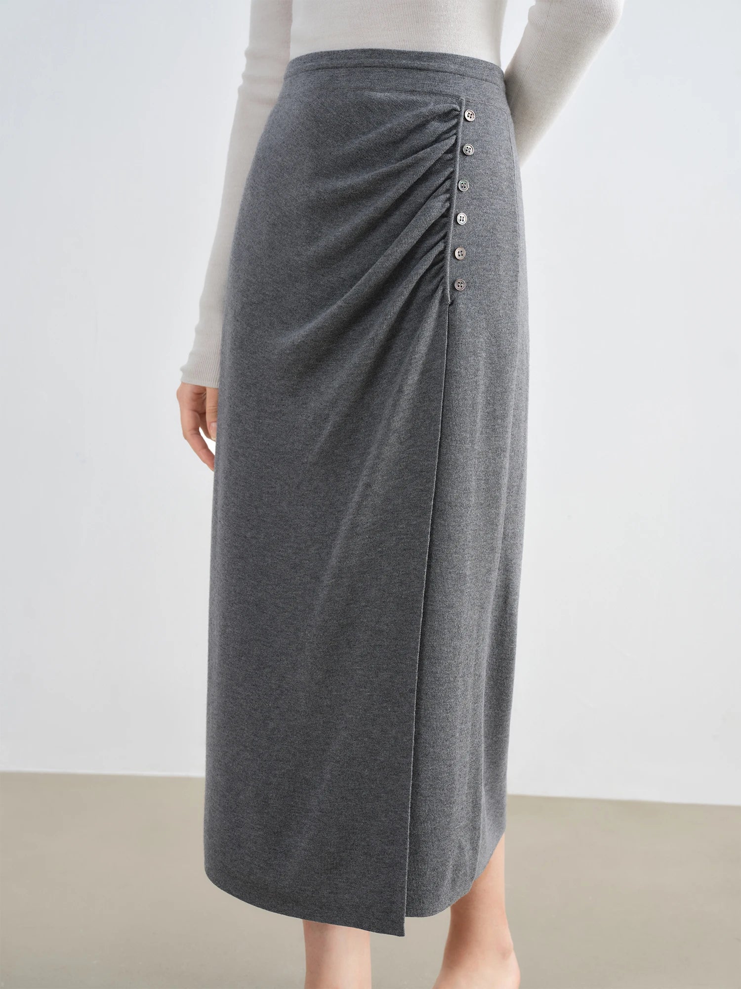 ZIQIAO Gray Mock Two-Piece Knit Set for Petite Women Fall 2025 New Arrival Elegant Complete Outfit Gray White Striped Top Skirt