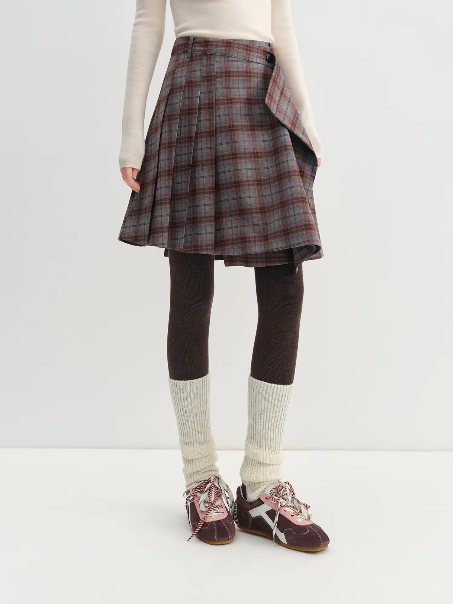 Vintage Irregular Plaid Skirt 2025 Winter New Pleated Mini Skirts Women Korean Style Commuting Streetwear Classic