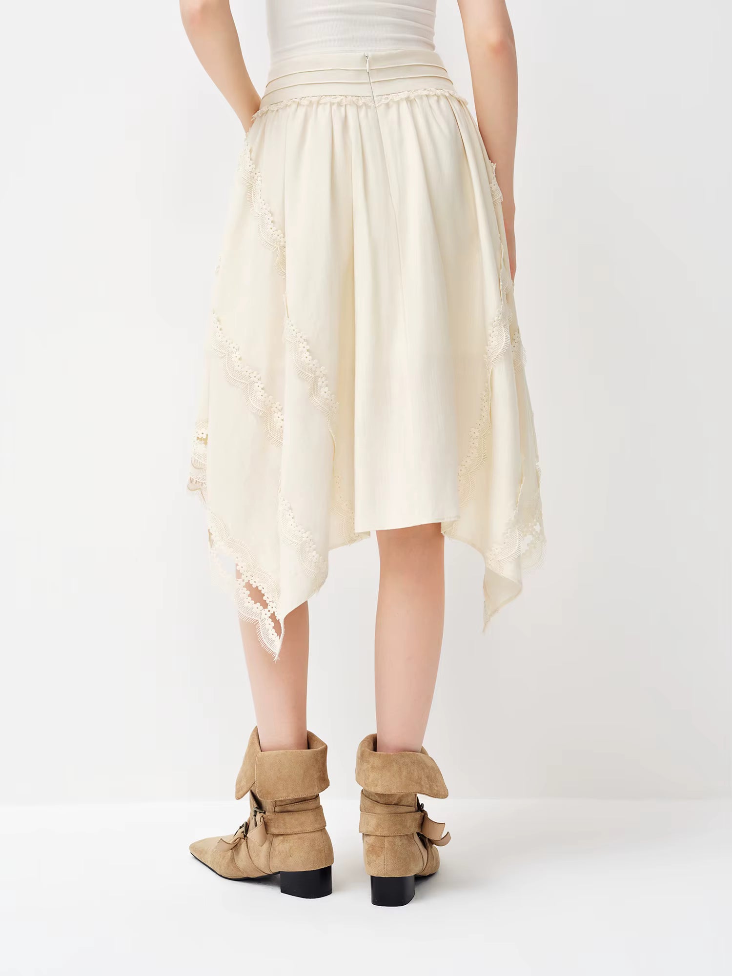 2026 Spring Women's V-Neck Ruffle Camisole Asymmetrical Hem Skirt Two Piece Set Bohemian Floral Coord Soft Elegant Style