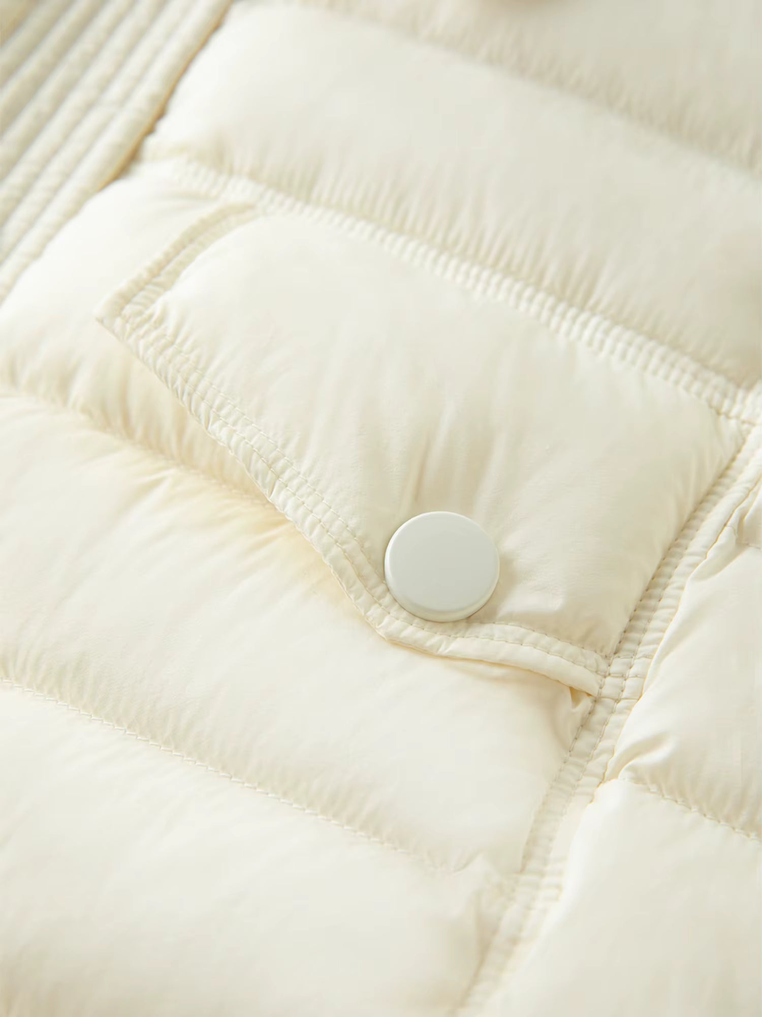New Arrival Winter Women's Lightweight Short Ivory Down Coat With Lace Panel Collar Warm Padded Coat Outerwear Jacket