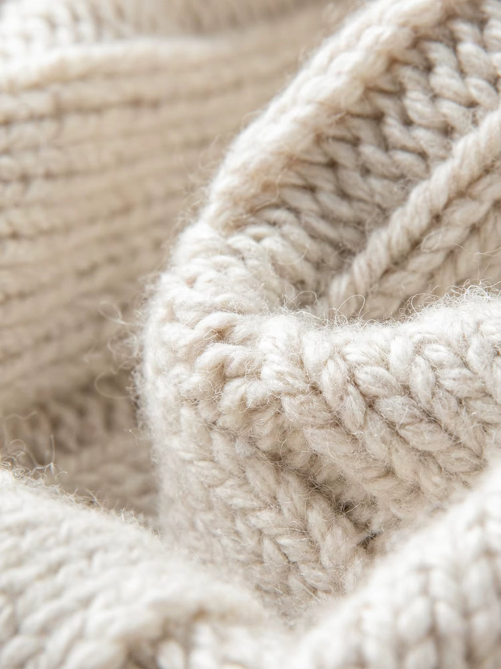 Reversible Turned-Up Collar Floral Knit Sweater for Women Winter 2025 New Arrival Slightly Oversized Fit Sweaters Pullovers