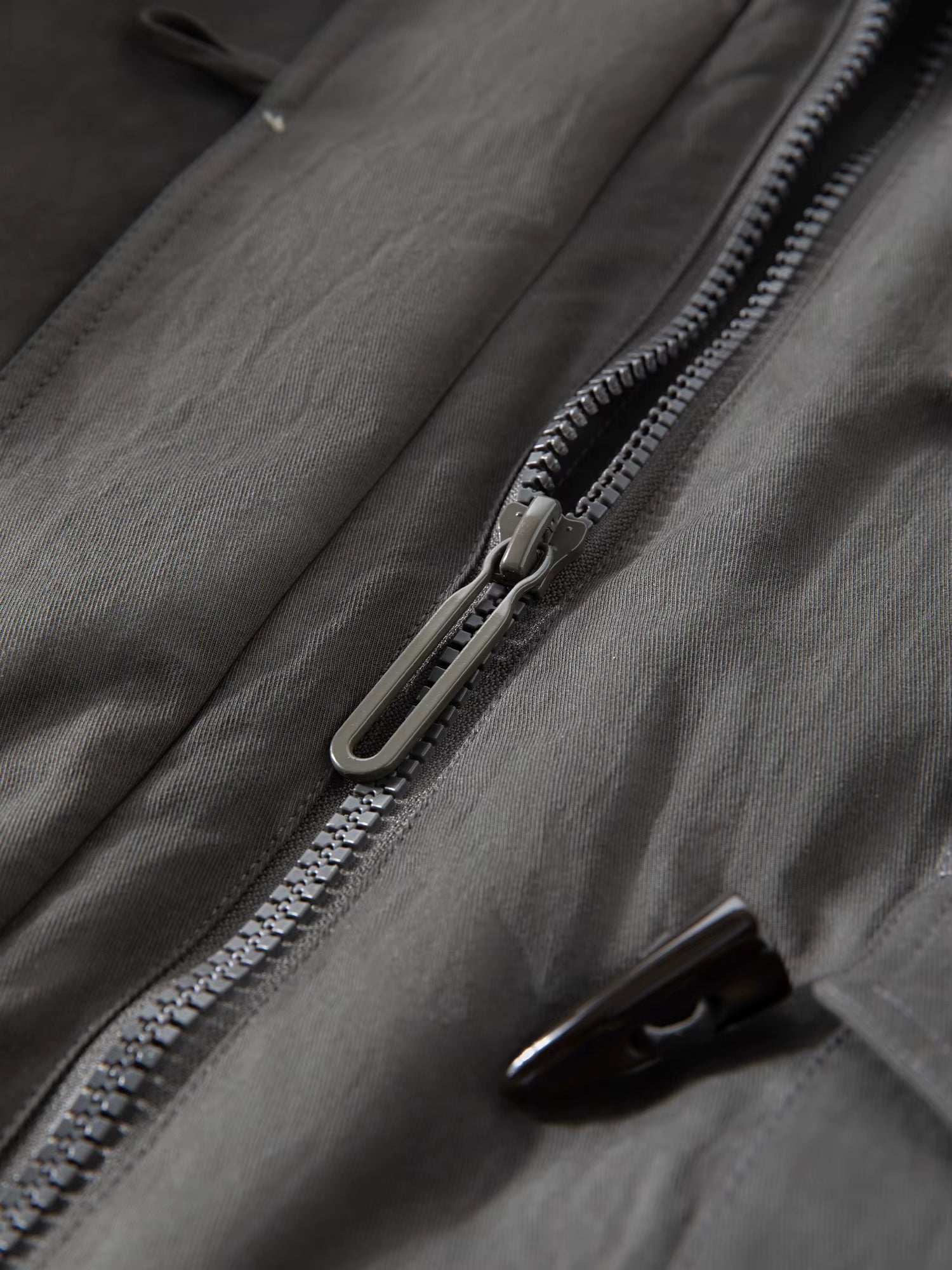 Raccoon Dog Fur-Lined Collar Parka Mid-Length Down Jacket for Women Winter 2025 New Arrival Keep Warm Khaki Down Coat