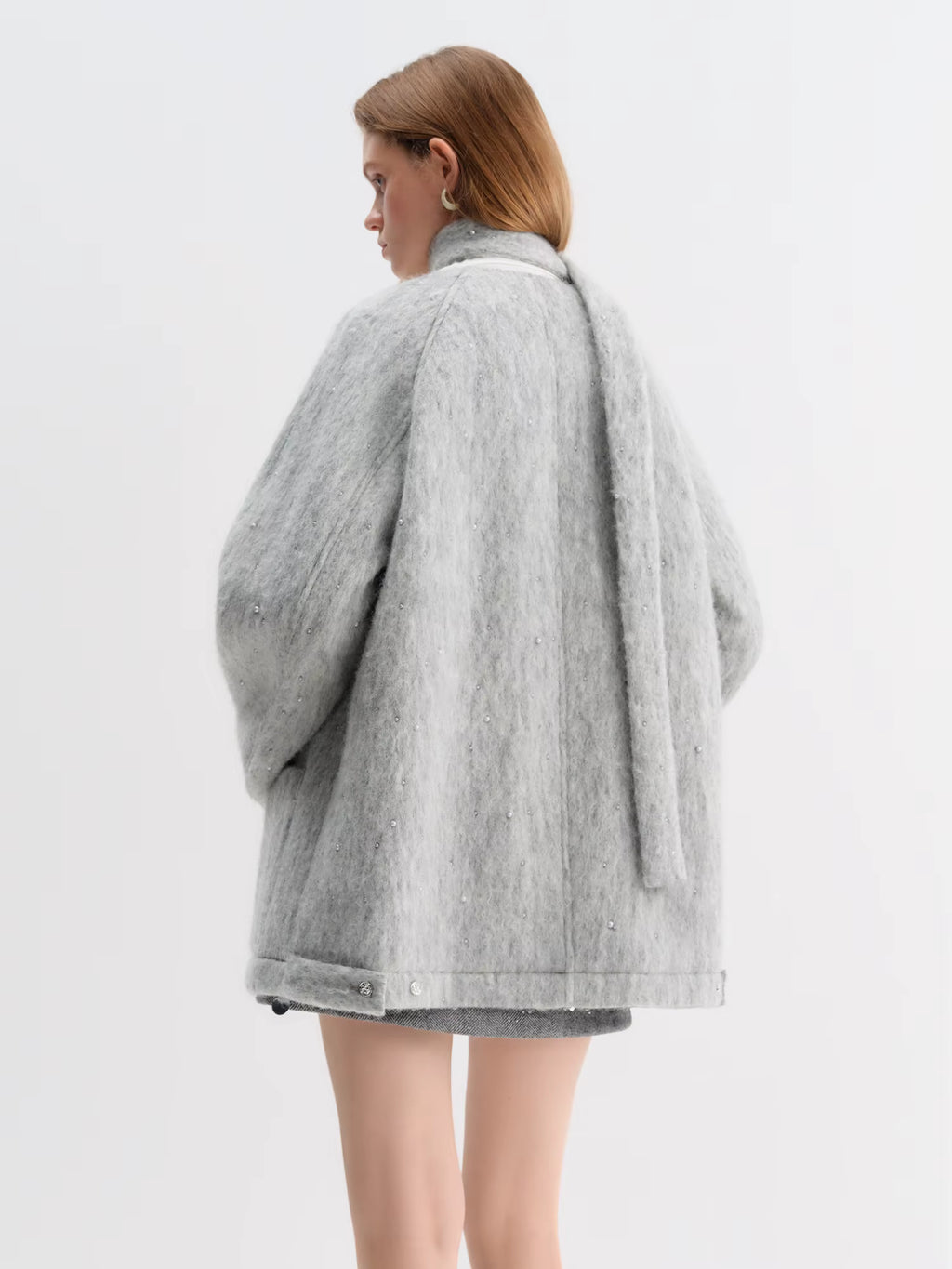 2025 Winter Women's Light Grey Wool Scarf Collar Short Coat - Elegant Pearl-Inspired Design for Casual and Office Wear