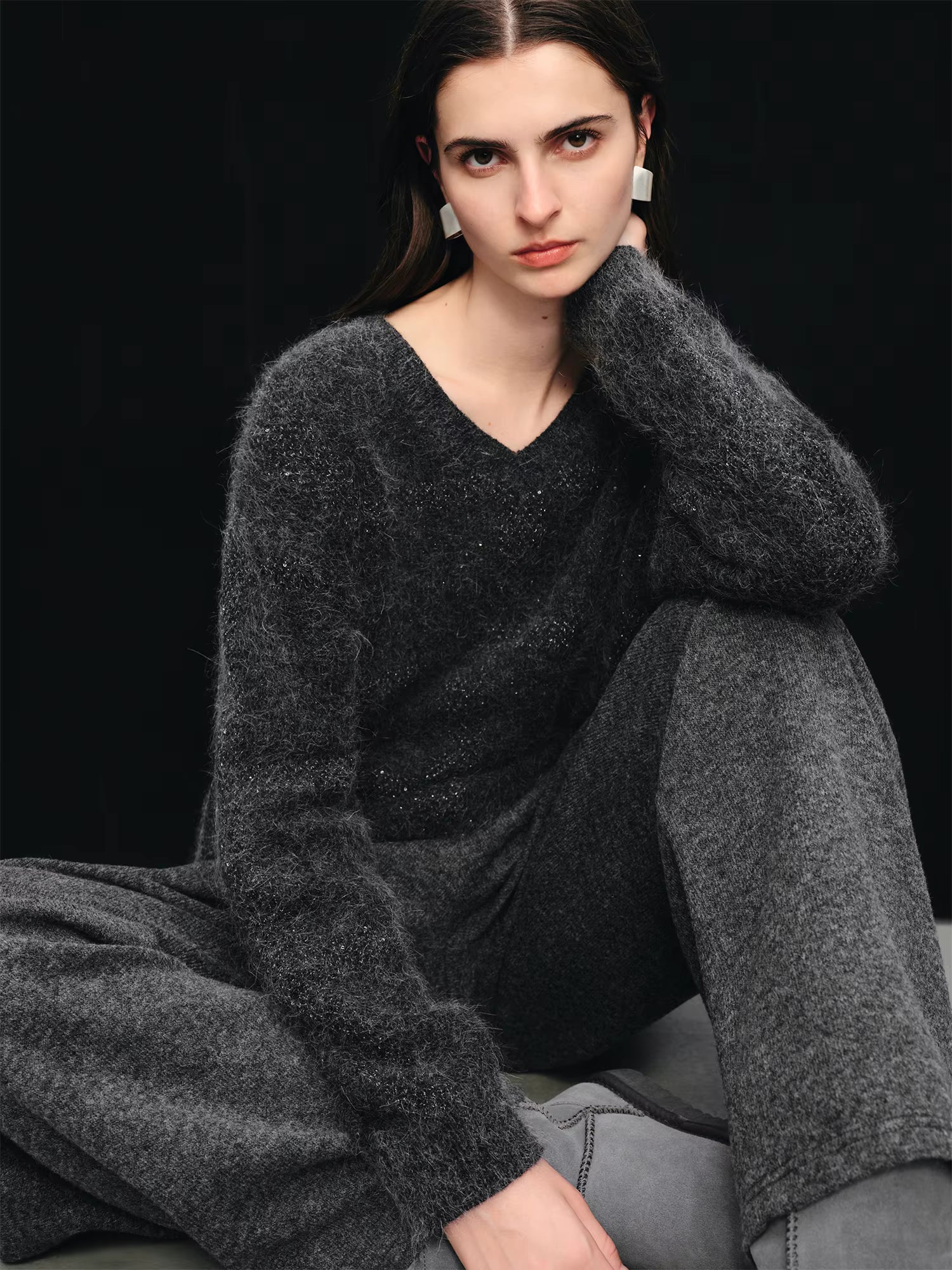 【Premium Series】Temperament Lazy Style V-neck Sweater Women 2025 Winter New Mohair Top Solid Simple Ins Soft Warm